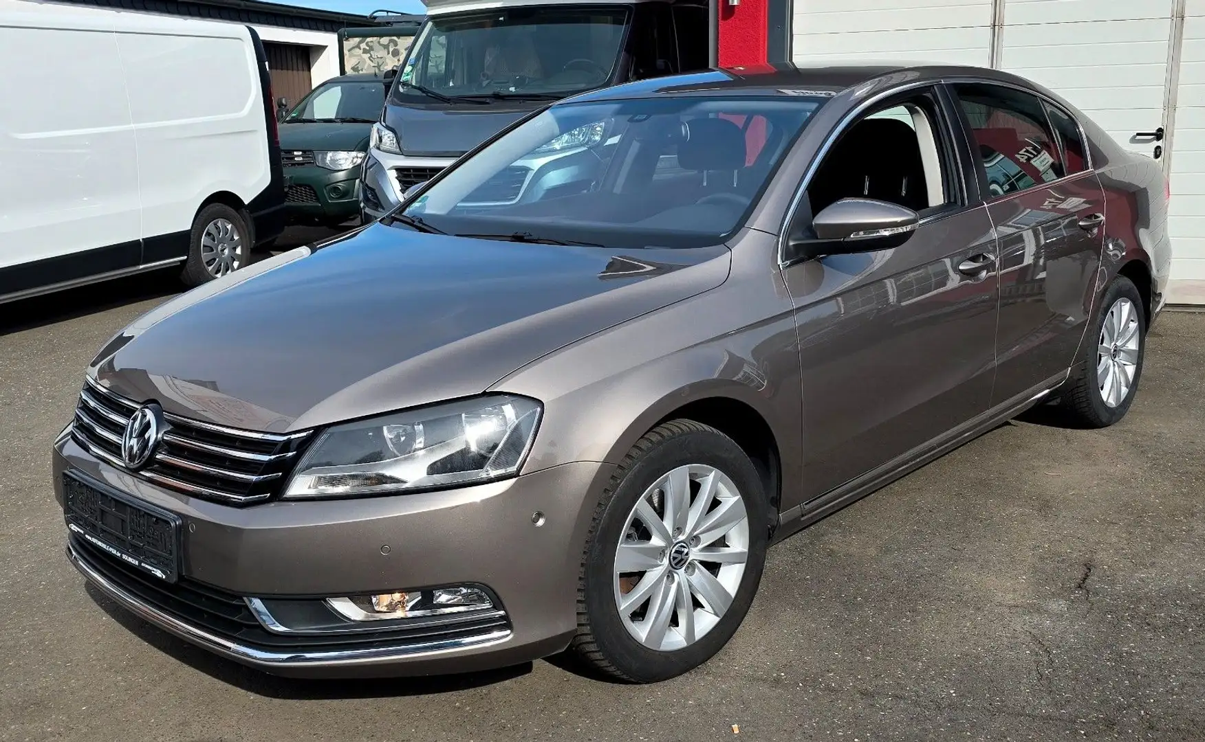 Volkswagen Passat Comfortline BlueMotion Navi/Pdc Brun - 1