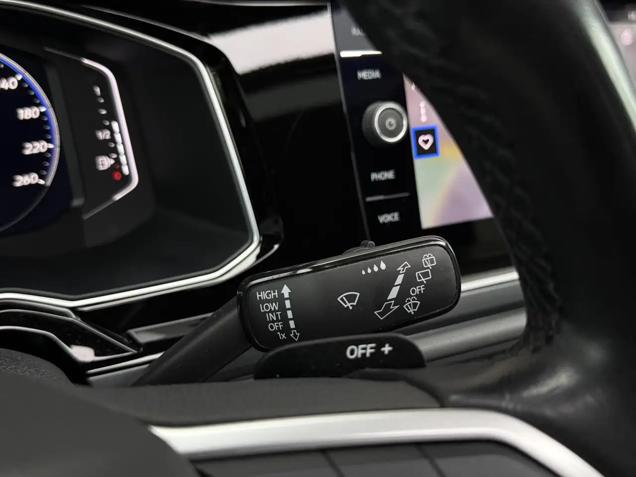 Volkswagen Taigo 1.0 TSI R-Line Panoram dak I.Q Light CarPlay, миниатюра 23
