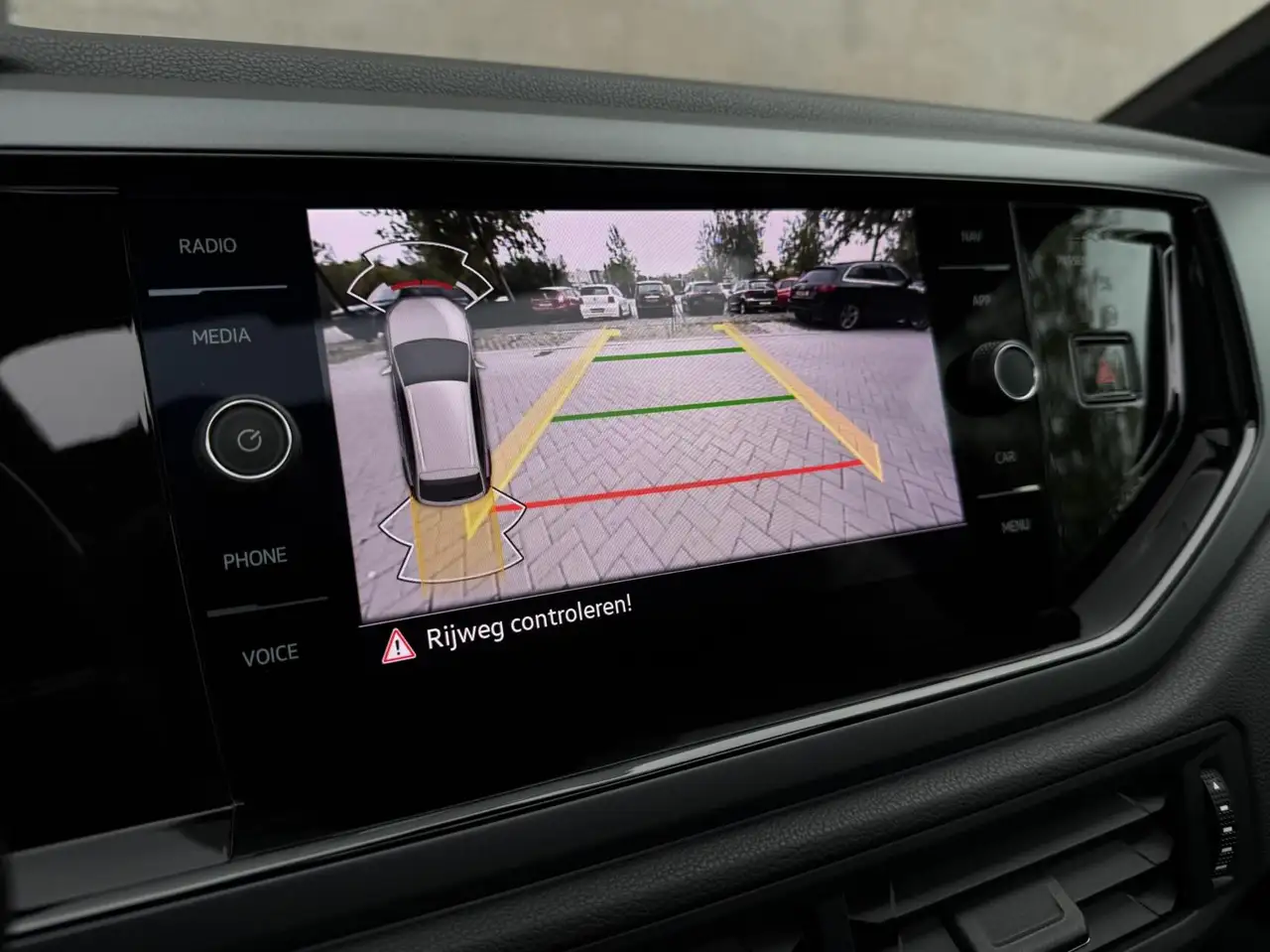 Volkswagen Taigo 1.0 TSI R-Line Panoram dak I.Q Light CarPlay, миниатюра 13