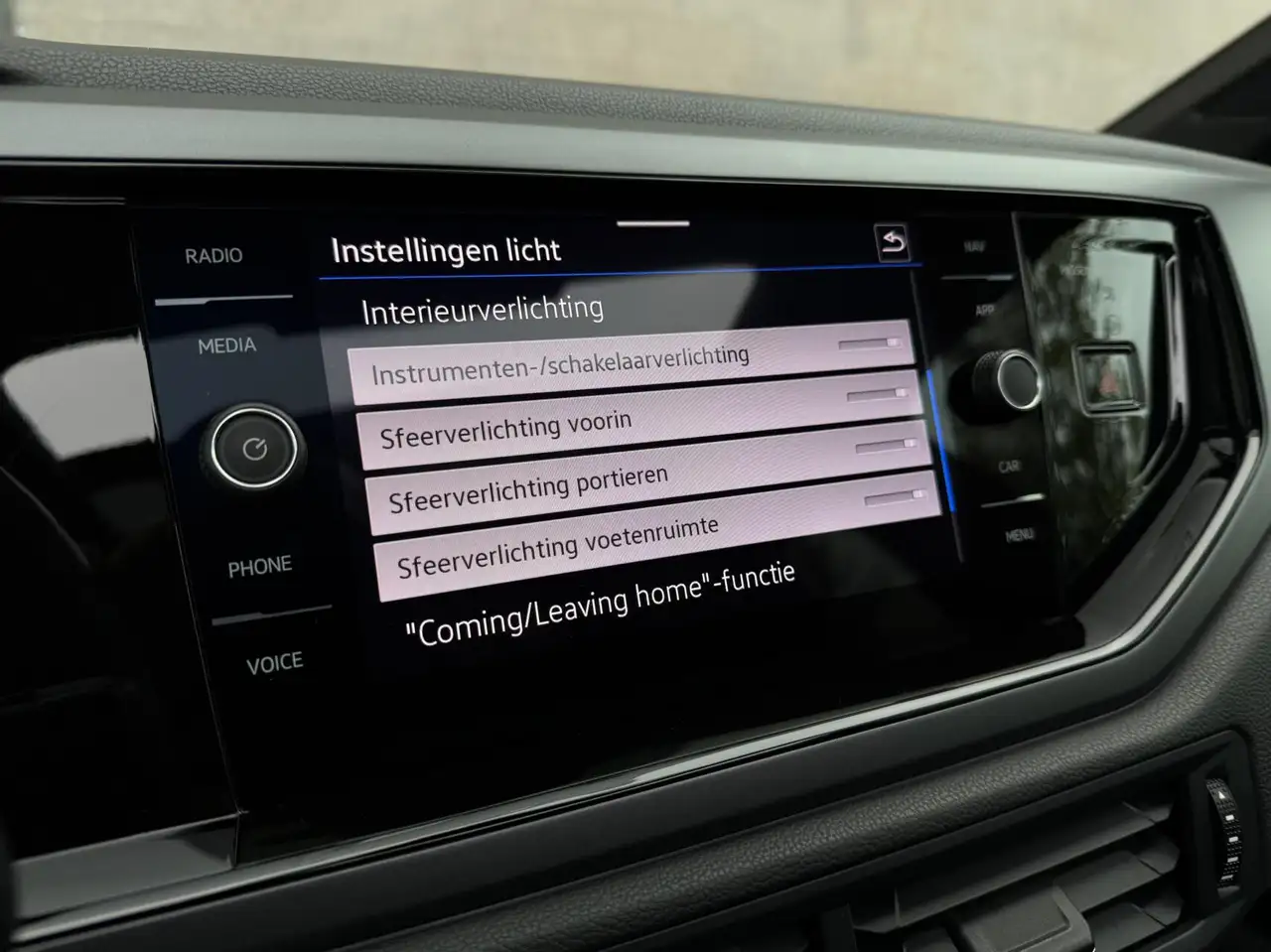 Volkswagen Taigo 1.0 TSI R-Line Panoram dak I.Q Light CarPlay, миниатюра 12