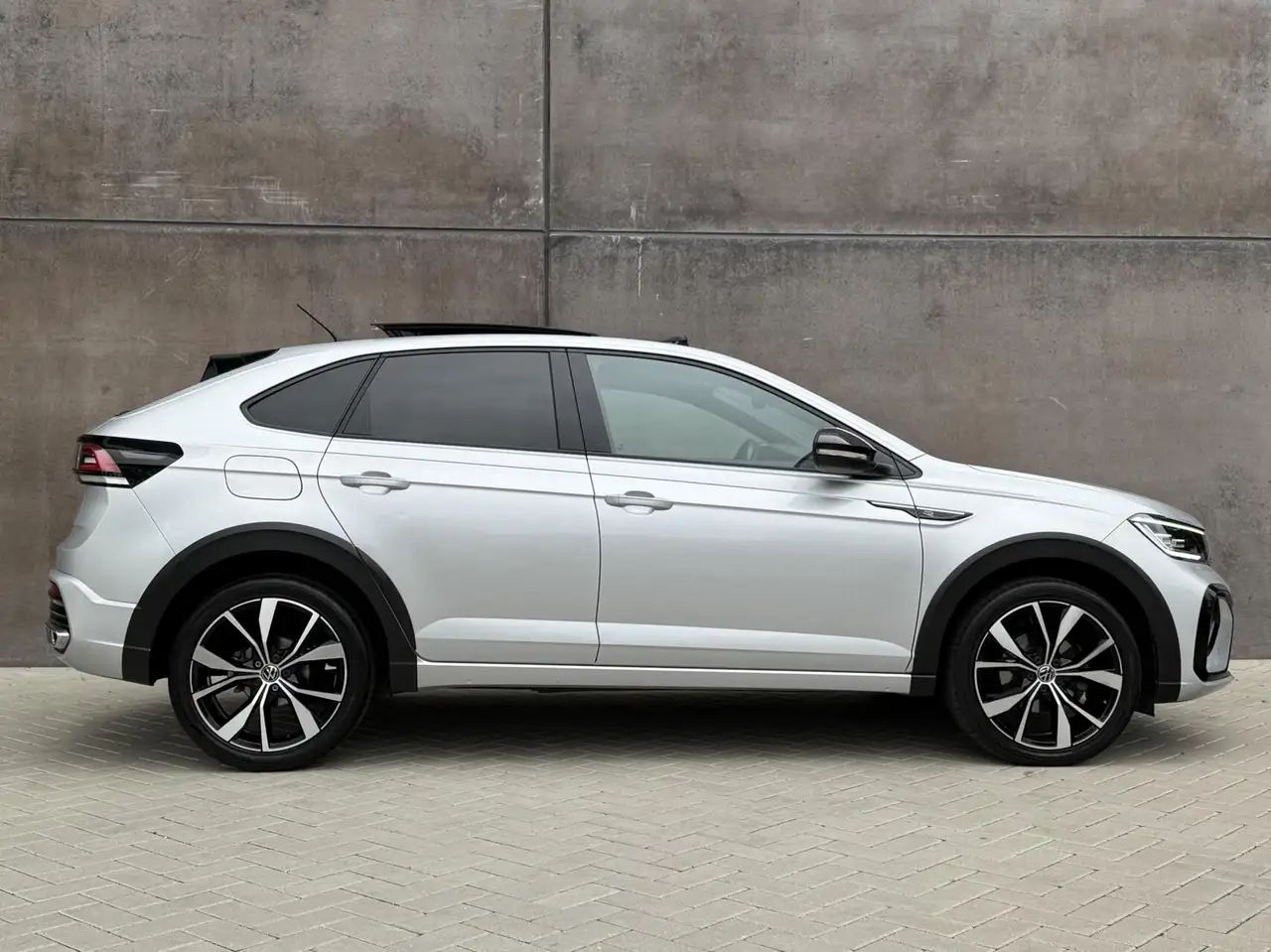 Volkswagen Taigo 1.0 TSI R-Line Panoram dak I.Q Light CarPlay, миниатюра 22