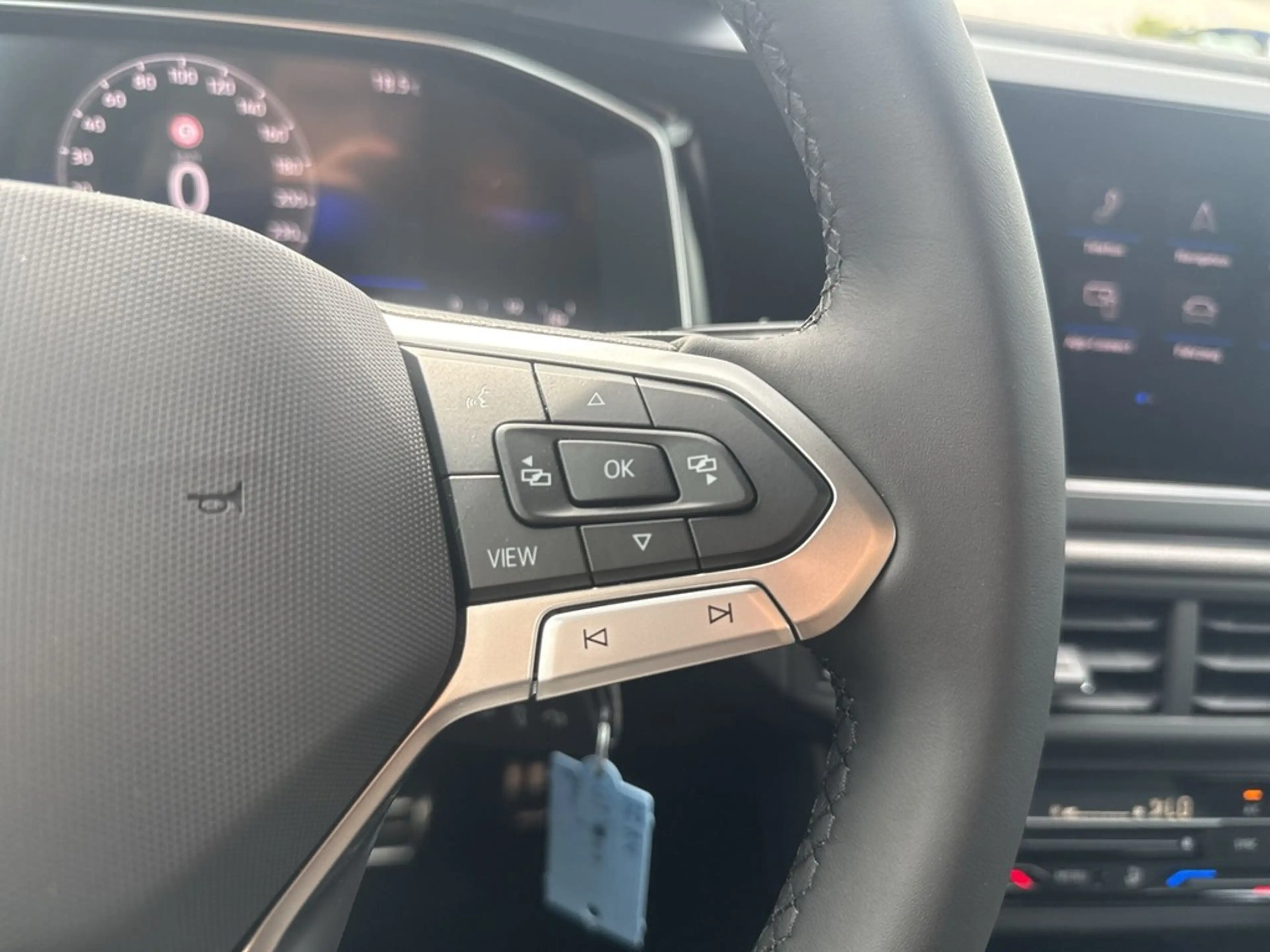 Volkswagen Polo R-Line 1,0 l TSI 85 kW (116 PS) 7-Gang-Doppelku... — photo 15