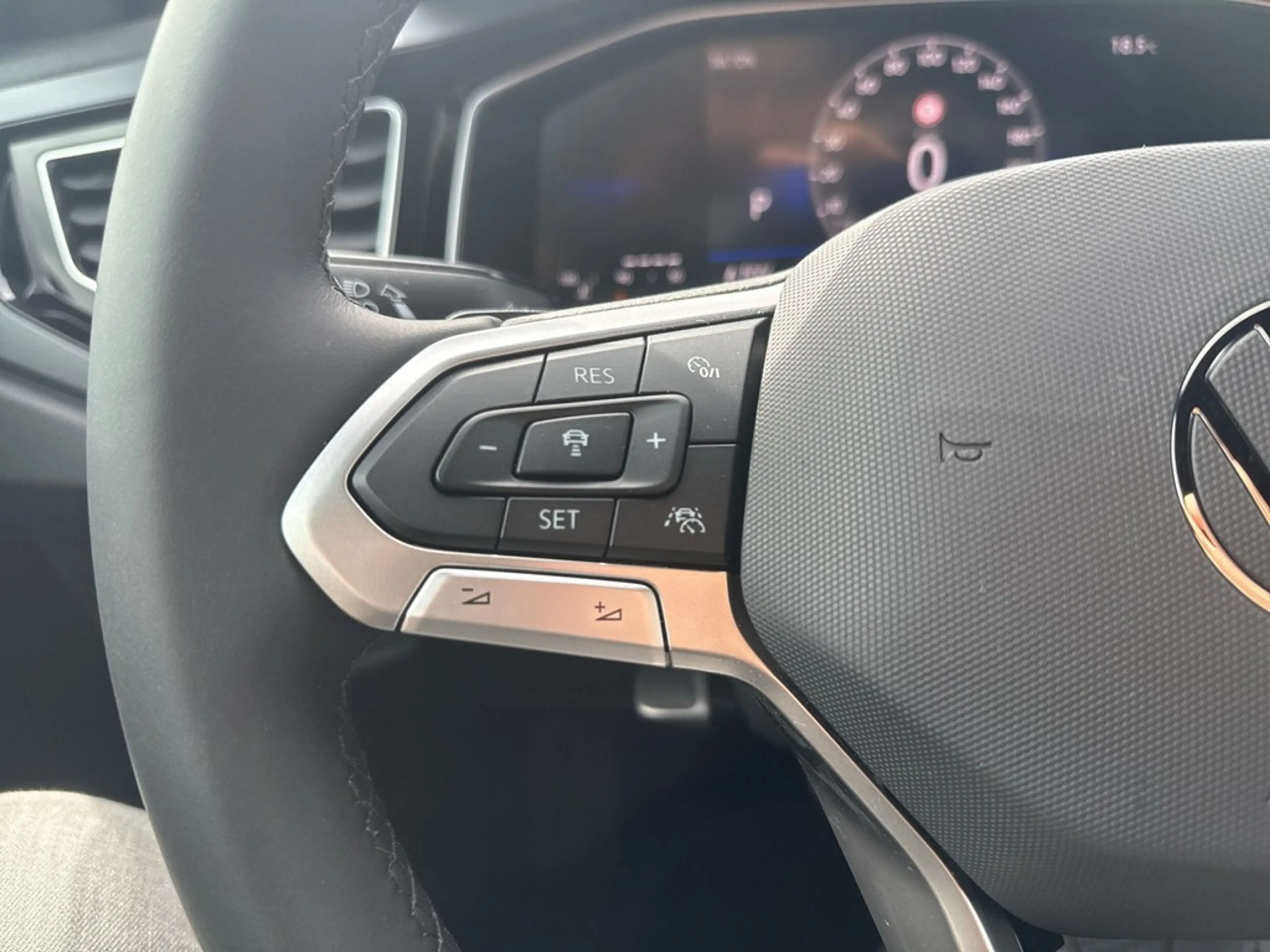 Volkswagen Polo R-Line 1,0 l TSI 85 kW (116 PS) 7-Gang-Doppelku... — photo 14