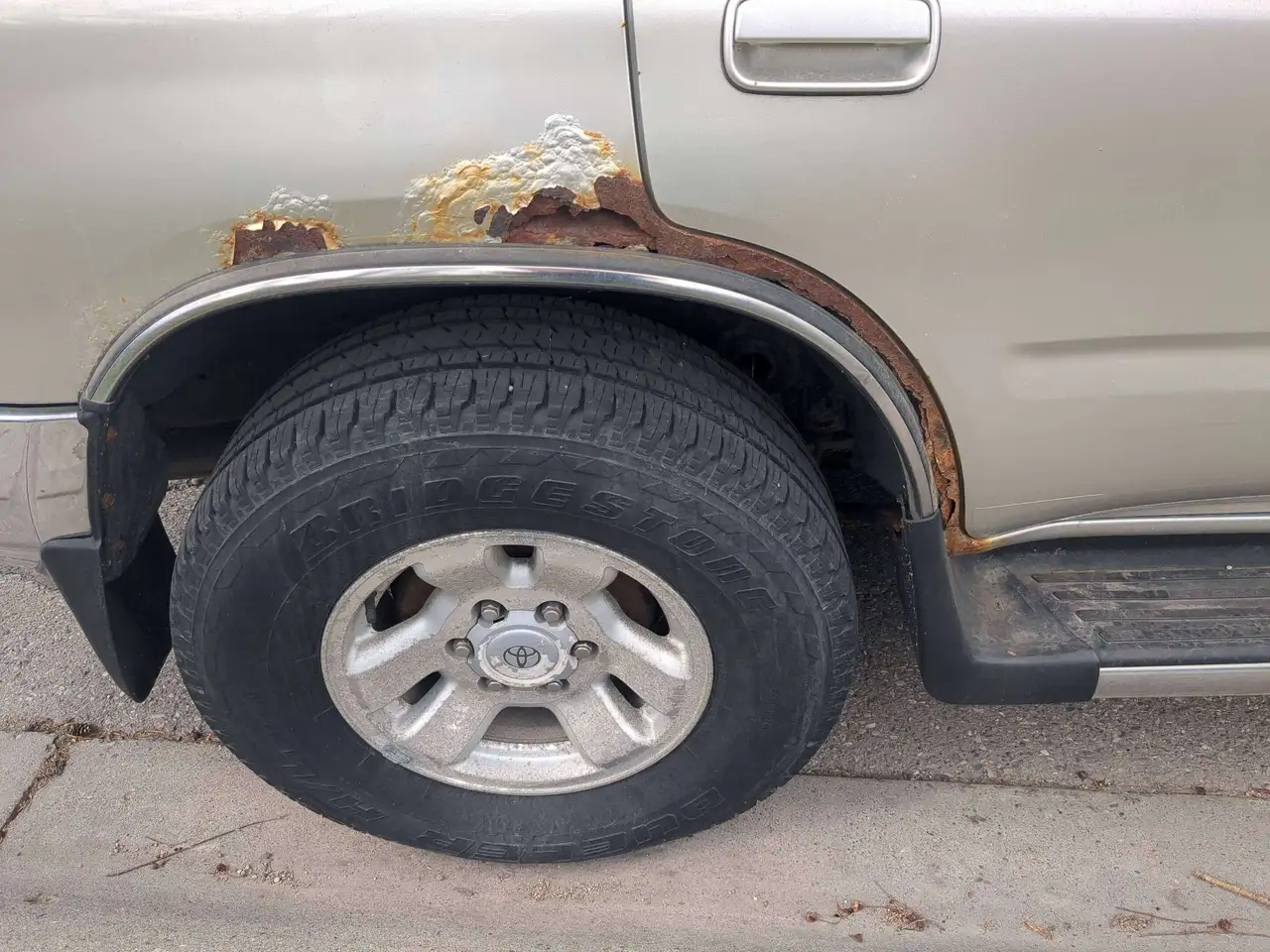 Toyota 4-Runner снимка Toyota 4-Runner
