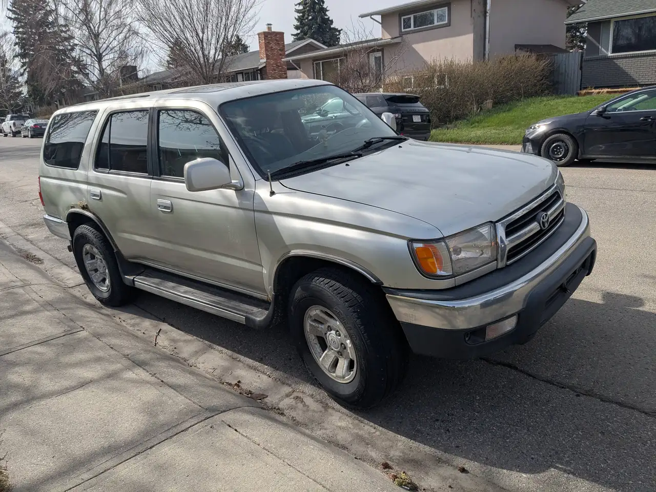Toyota 4-Runner снимка Toyota 4-Runner
