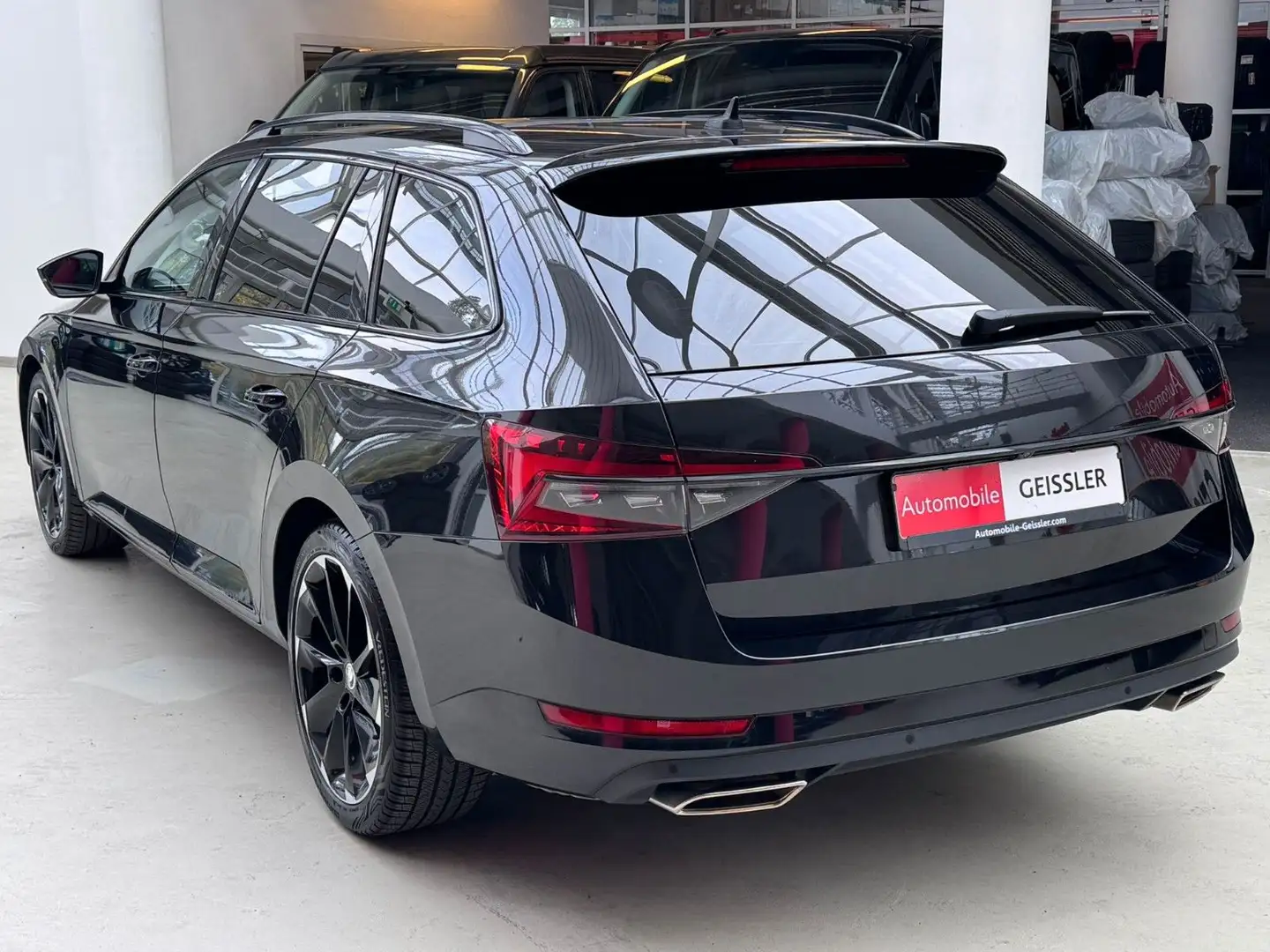 Skoda Superb Combi Sportline Panoramad.+virt.Cockp. Schwarz - 2