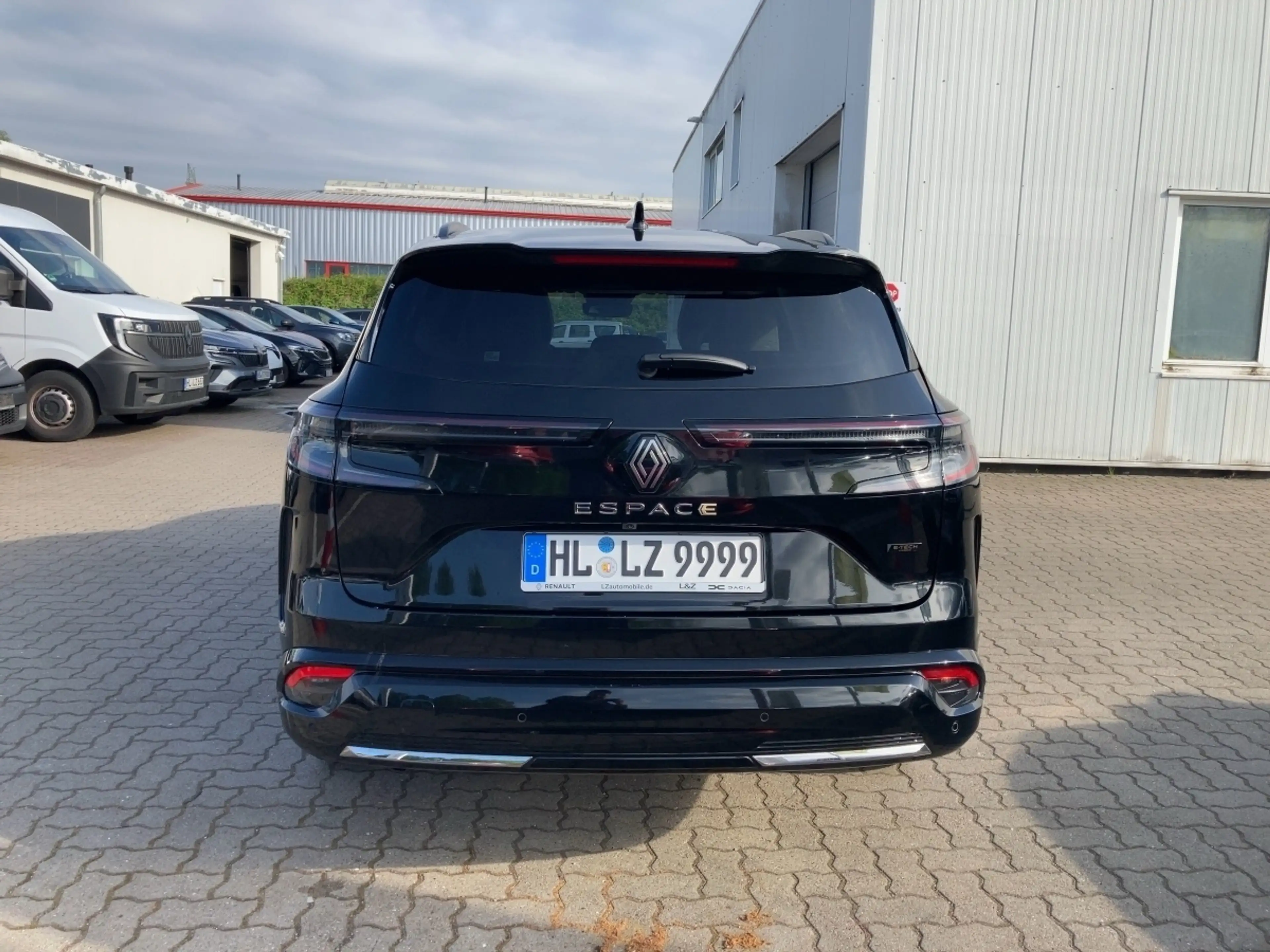 Renault Espace VI Iconic 1.2 E-TECH Full Hybrid 200 *AHK — photo 3