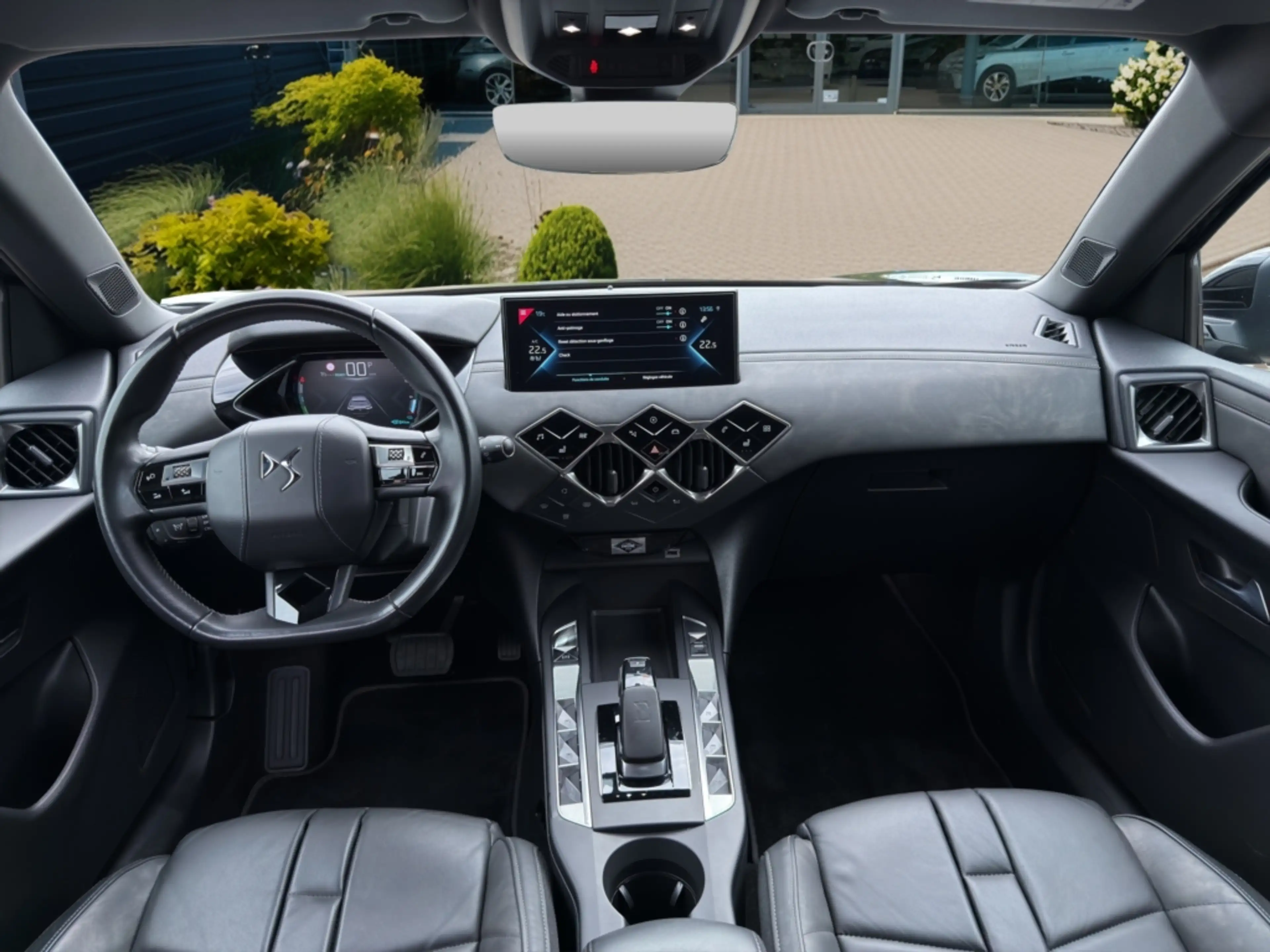 DS Automobiles DS 3 Crossback E-Tense Rivoli 50 kWh SOH 99% — photo 11