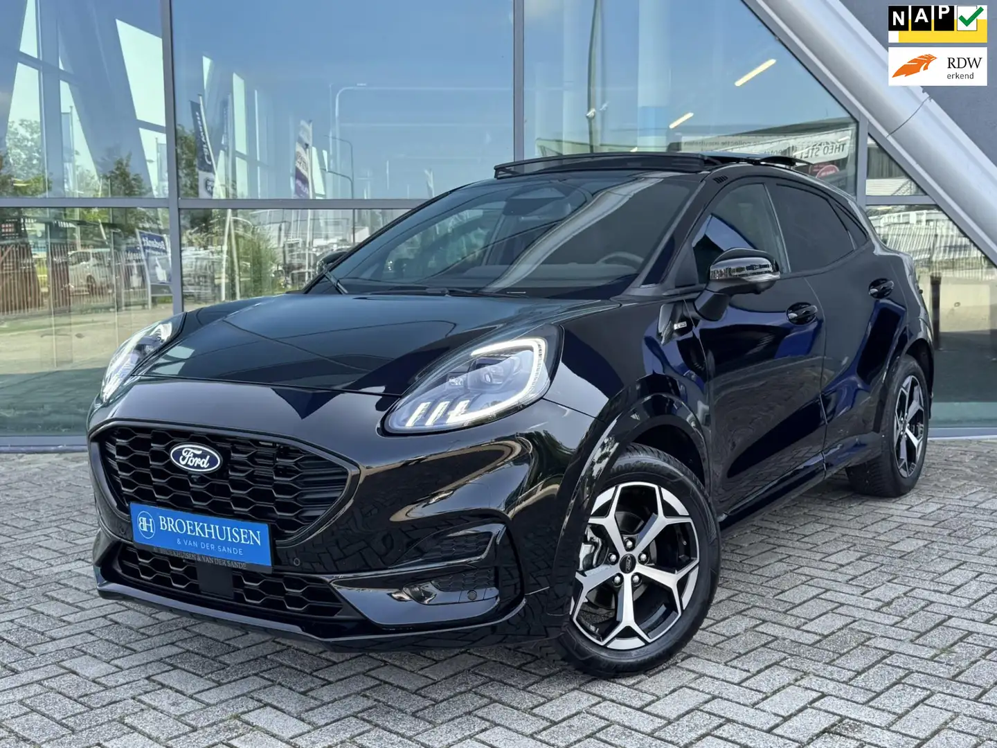 Ford Puma 1.0 EcoBoost NW MODEL Hybrid ST-Line 125pk Panoram Zwart - 1