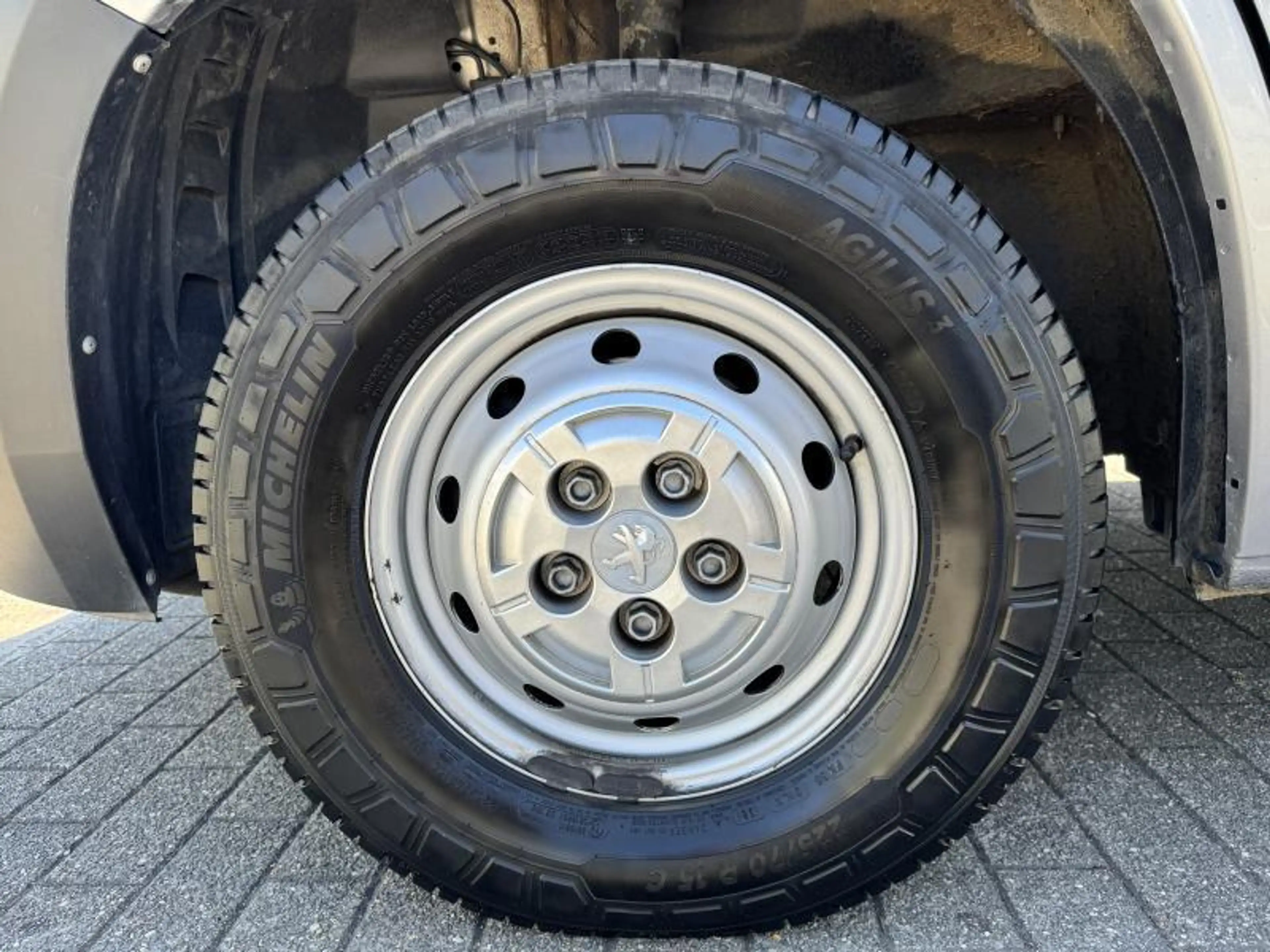 Peugeot Boxer III Asphalt — photo 9