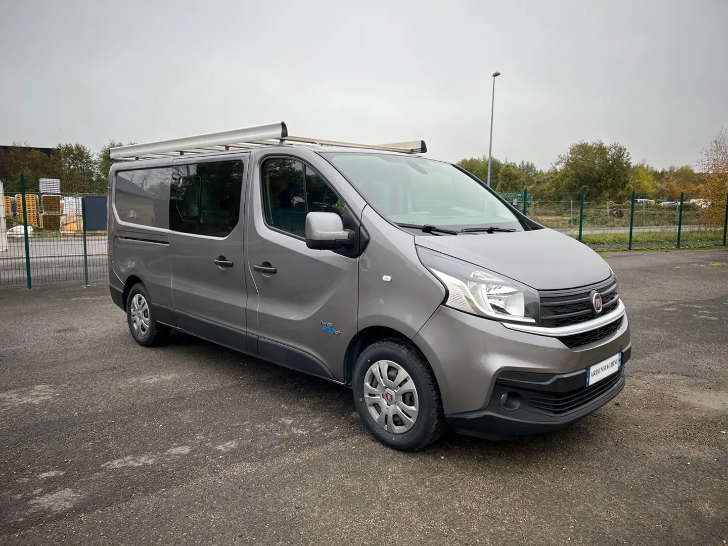 Fiat Talento Talento 6 Places L2H1 EcoJet 145ch Chaine Gris - 1