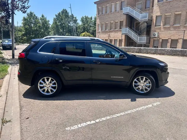 Jeep Cherokee 2.0D Limited 4x4 ADI 2014, foto 4