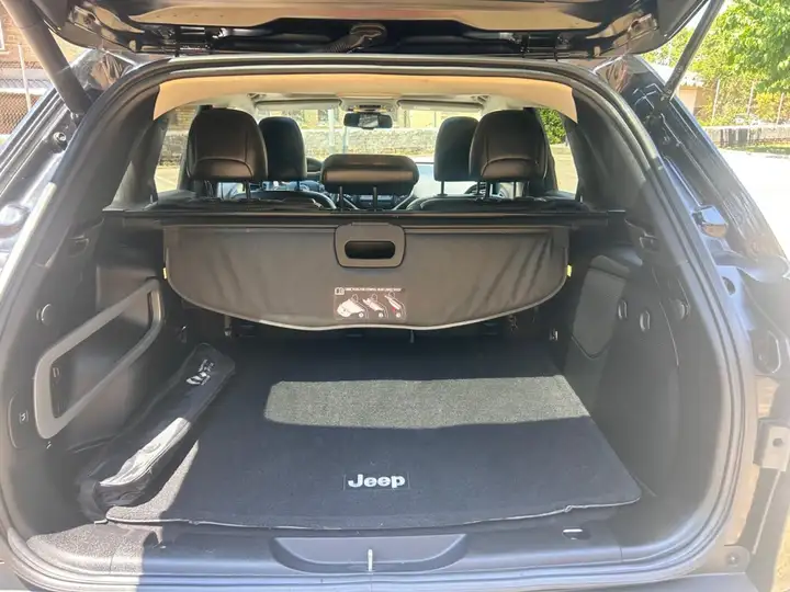 Jeep Cherokee 2.0D Limited 4x4 ADI 2014, foto 9