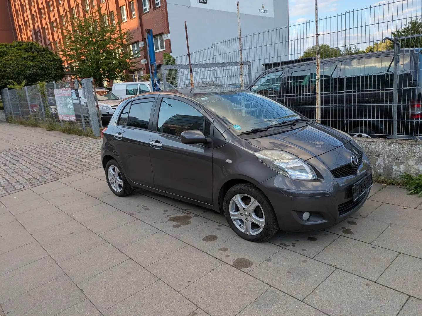 Toyota Yaris Yaris  5-Türer 1.33 VVT-i Edition Argent - 1