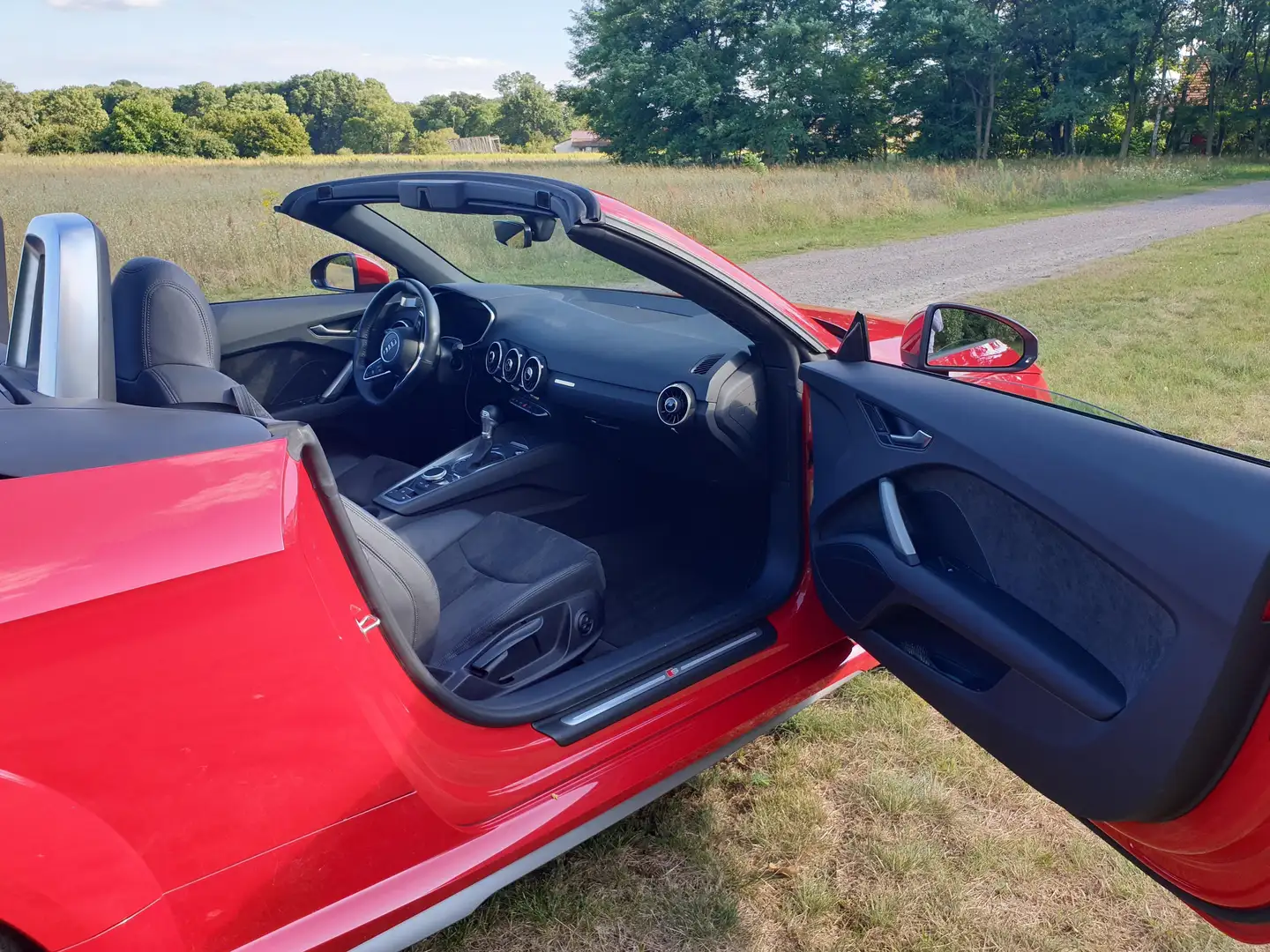 Audi TT TT Roadster 45 TFSI S tronic Rot - 2