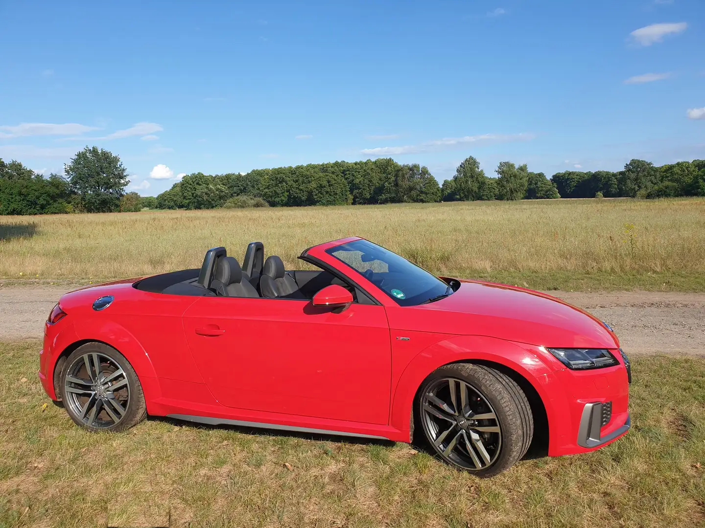 Audi TT TT Roadster 45 TFSI S tronic Rot - 1