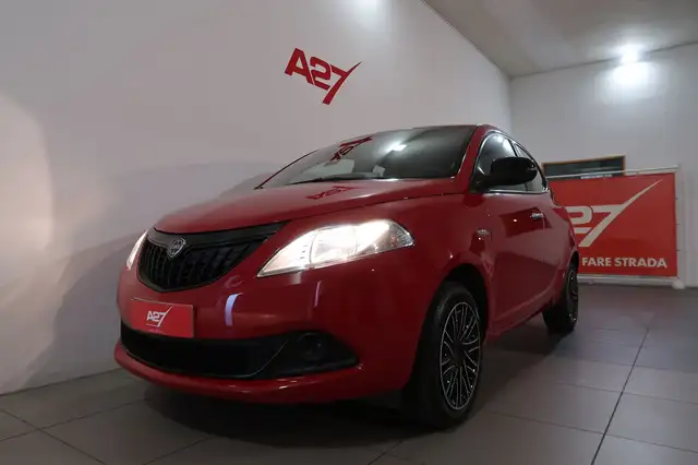 Lancia Ypsilon view 13
