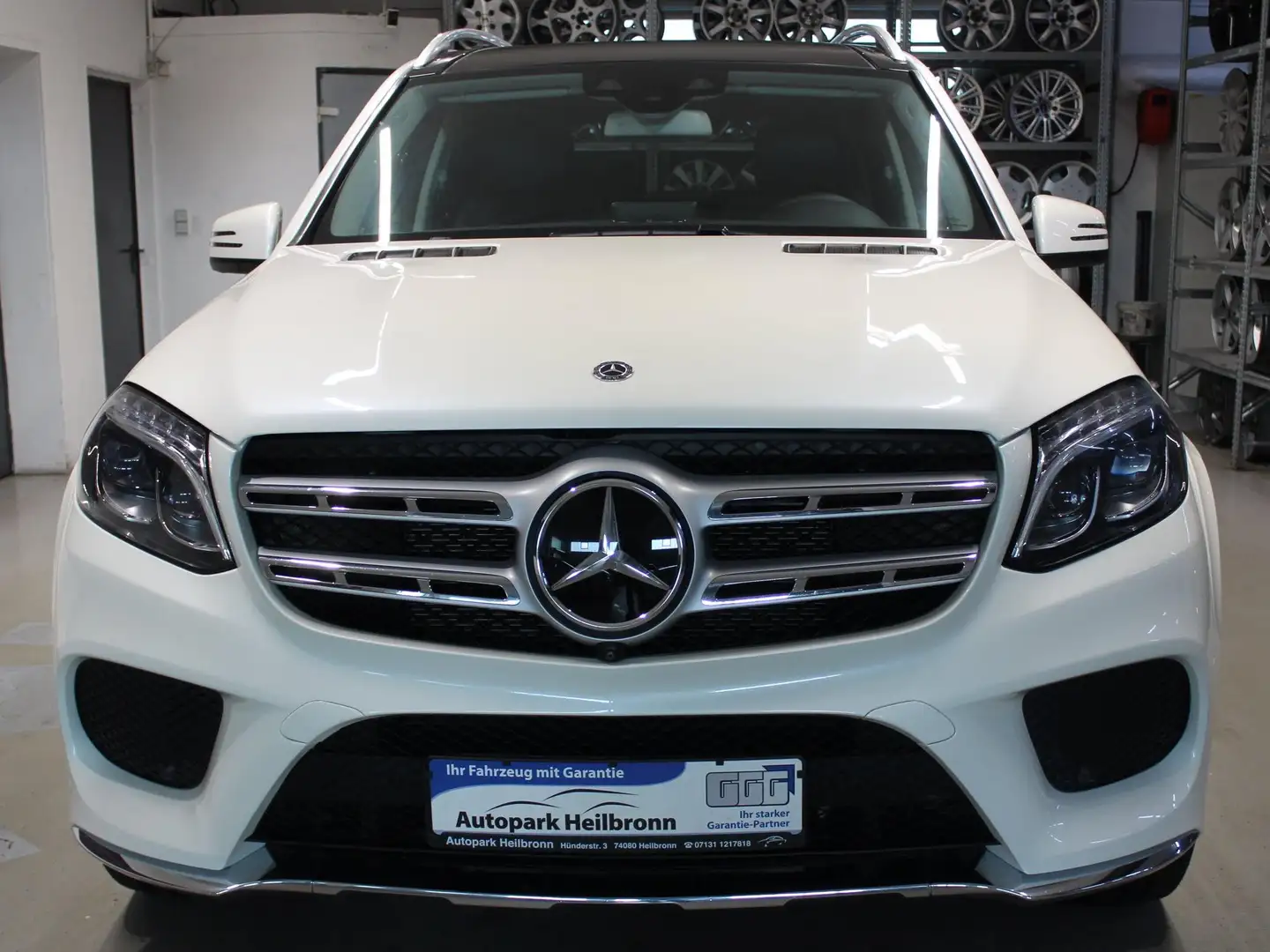 Mercedes-Benz GLS 500 GLS 500 AMG*4Matic*Keyless-Go*7 Sitzer*CarPlay Bílá - 2