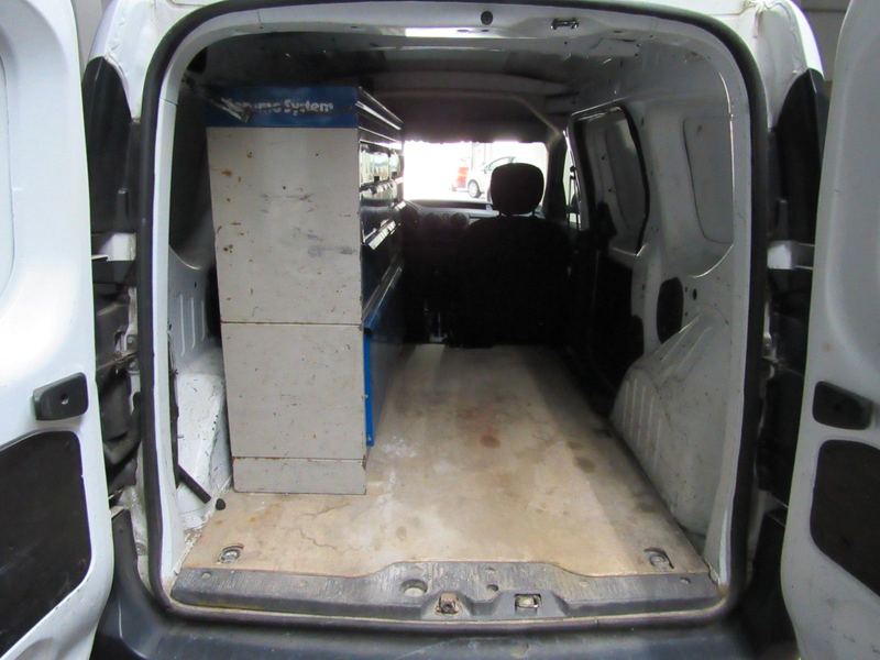 Dacia Dokker Express 1.Hand Kasten Dachgepäckträger+++ — photo 6