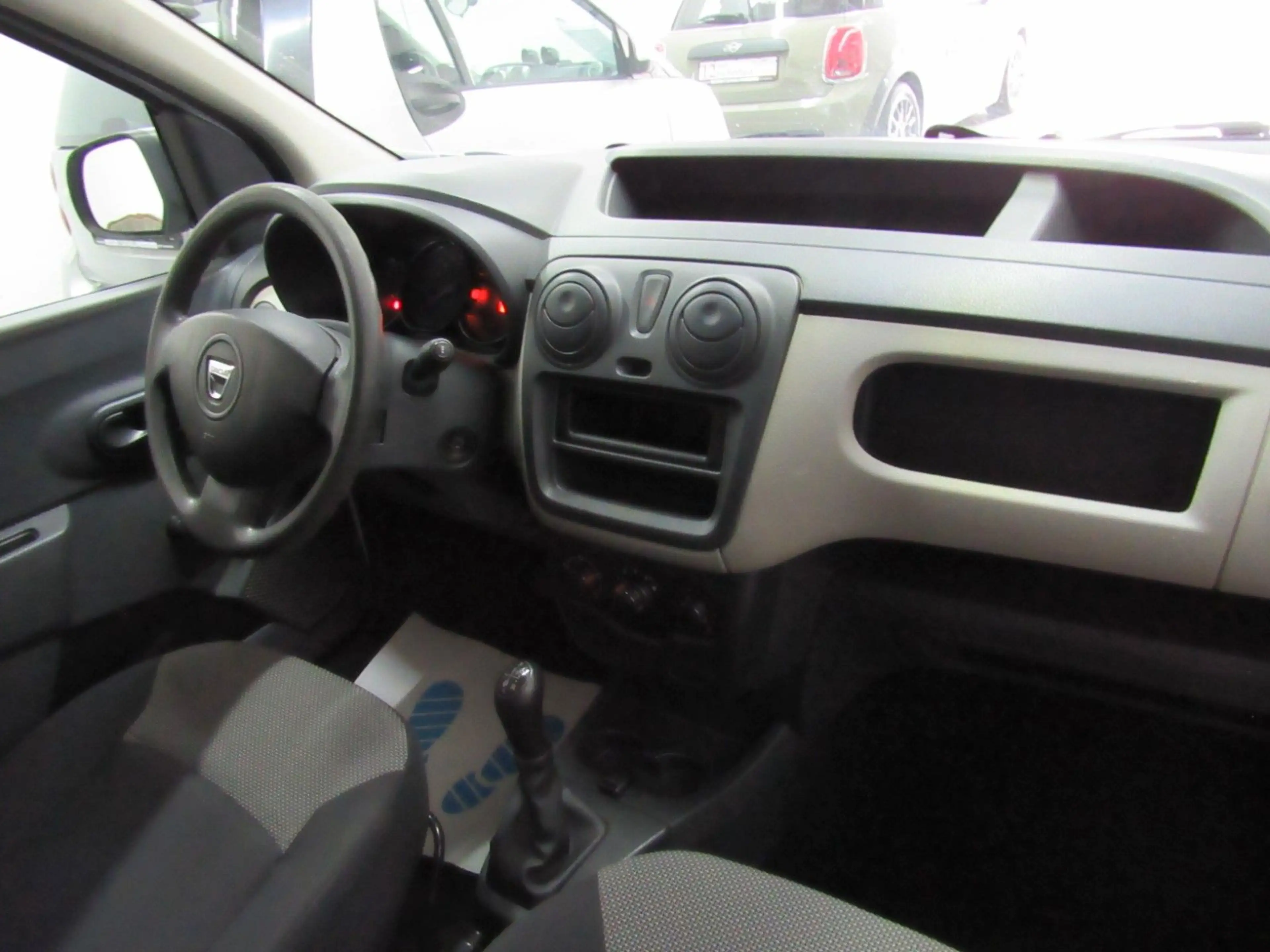 Dacia Dokker Express 1.Hand Kasten Dachgepäckträger+++ — photo 12