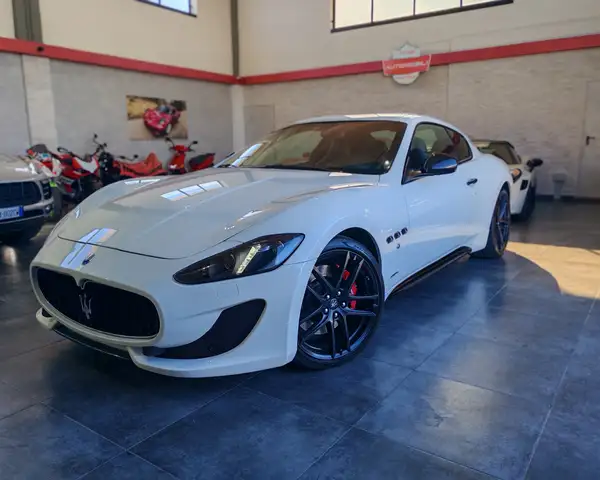 Maserati GranTurismo I 4.7 Sport MC-Line