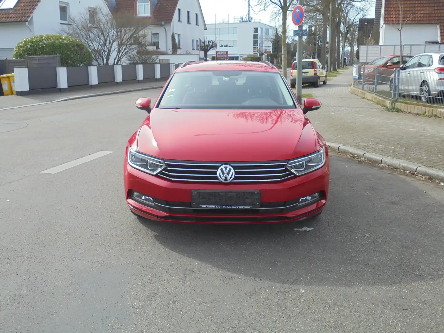 Volkswagen Passat Variant Comfortline BMT/Start-Stopp Rojo - 1