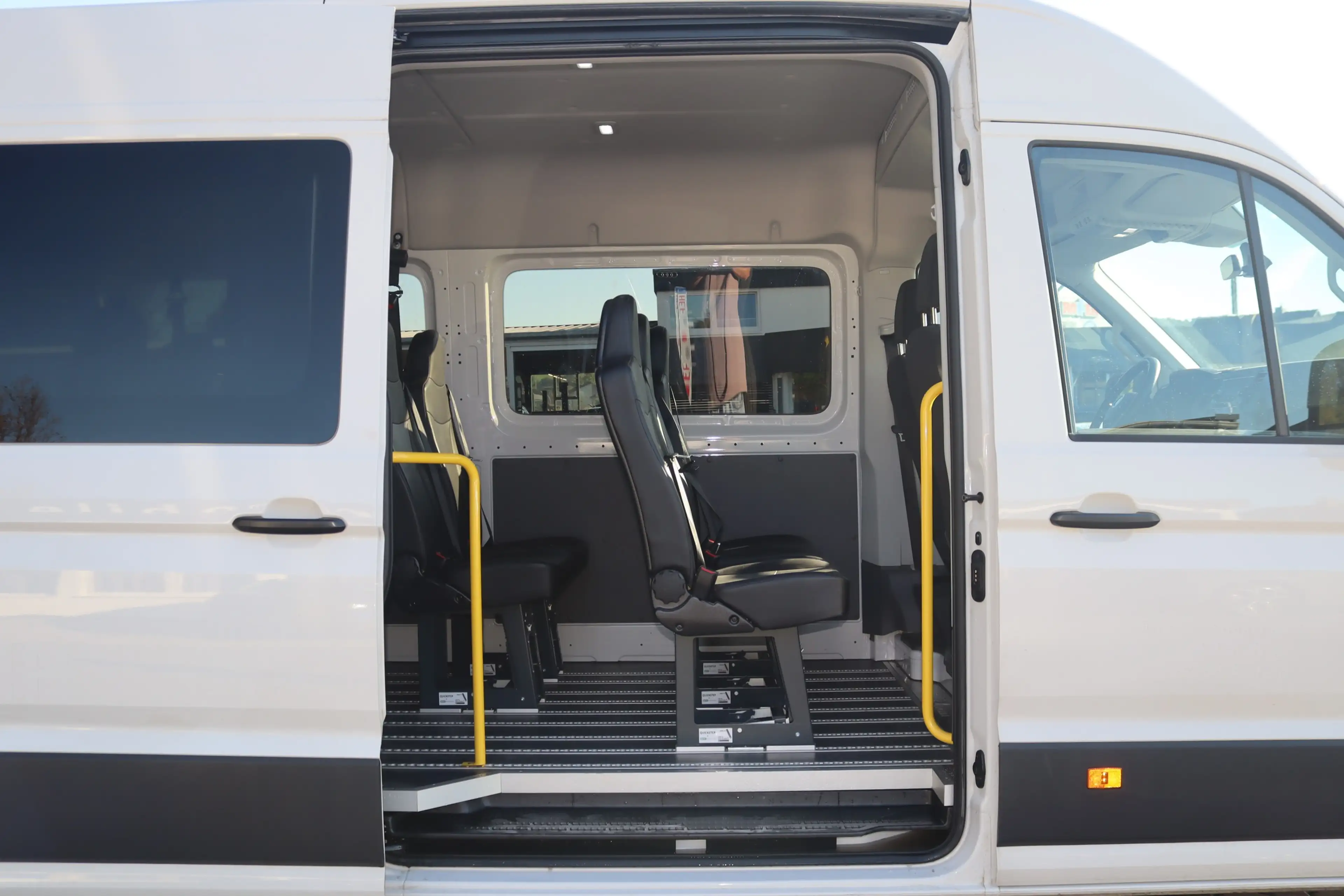 Volkswagen Crafter 35 DSG lang Hochdach-LIFT-9SI.-PDC-APPS- — photo 10