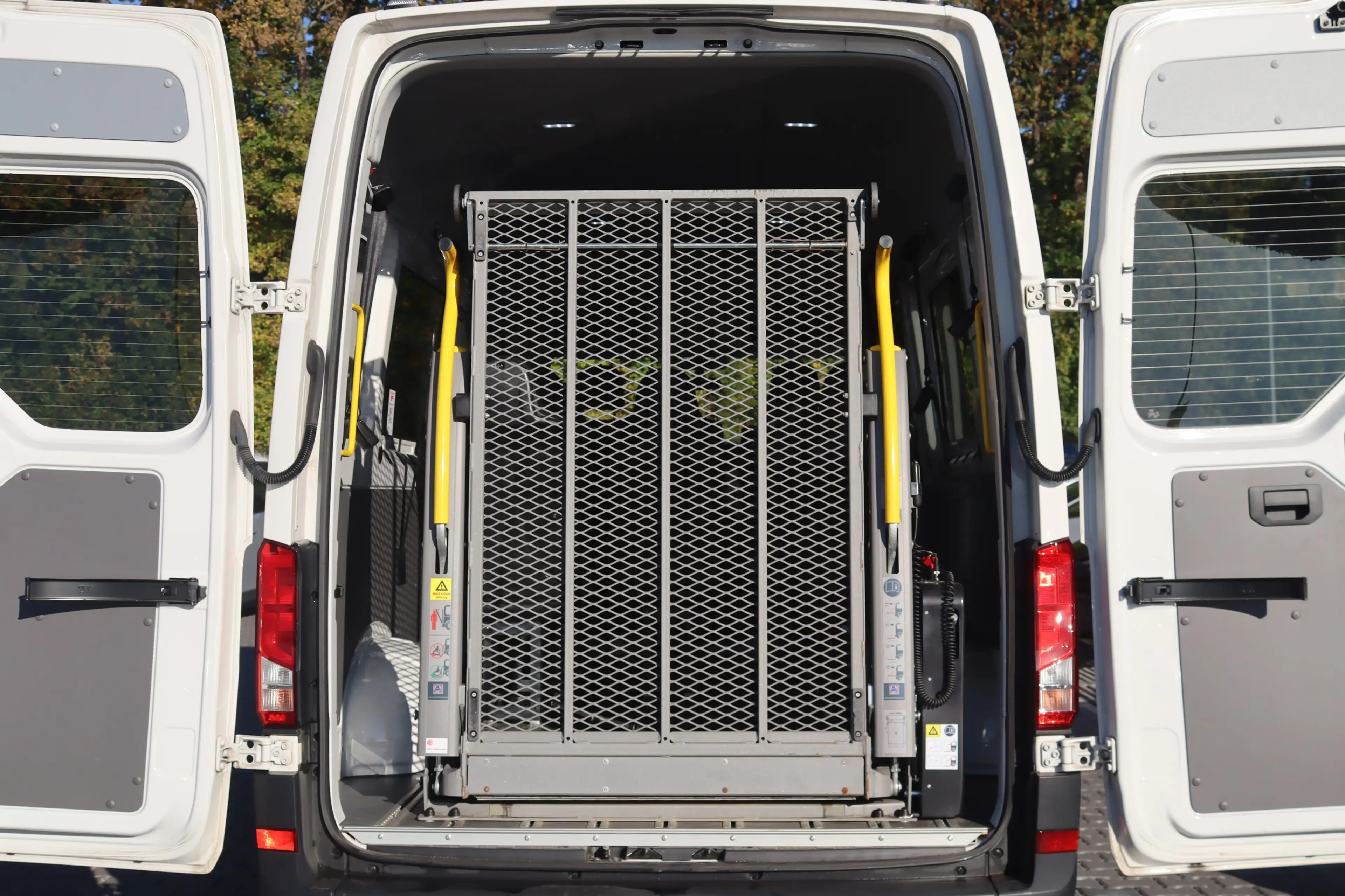 Volkswagen Crafter 35 DSG lang Hochdach-LIFT-9SI.-PDC-APPS- — photo 7