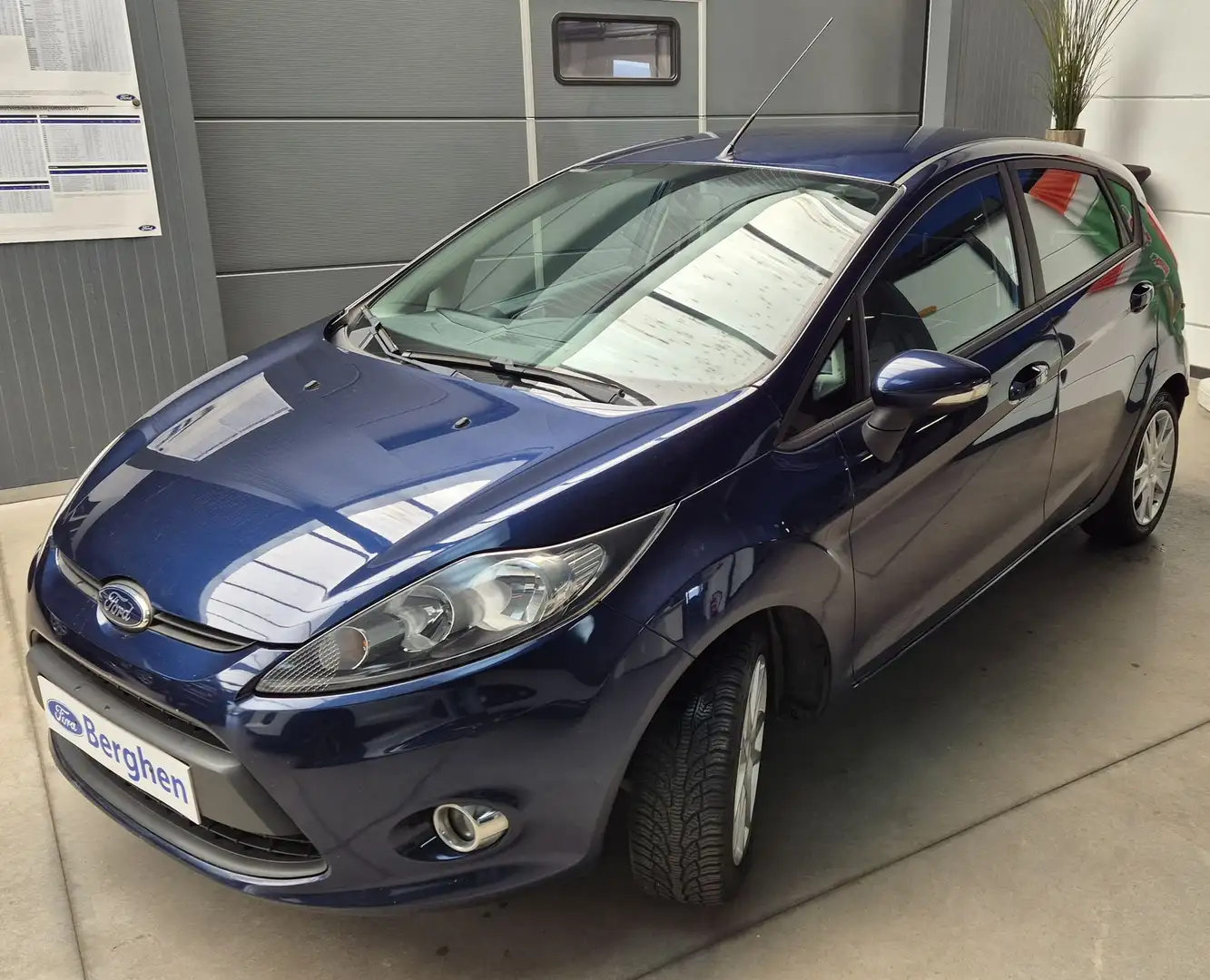 Ford Fiesta Trend Bleu - 2