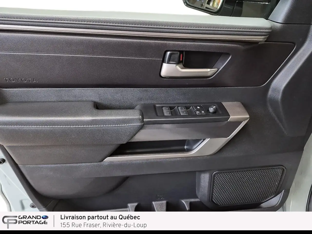 Toyota Tundra снимка Toyota Tundra