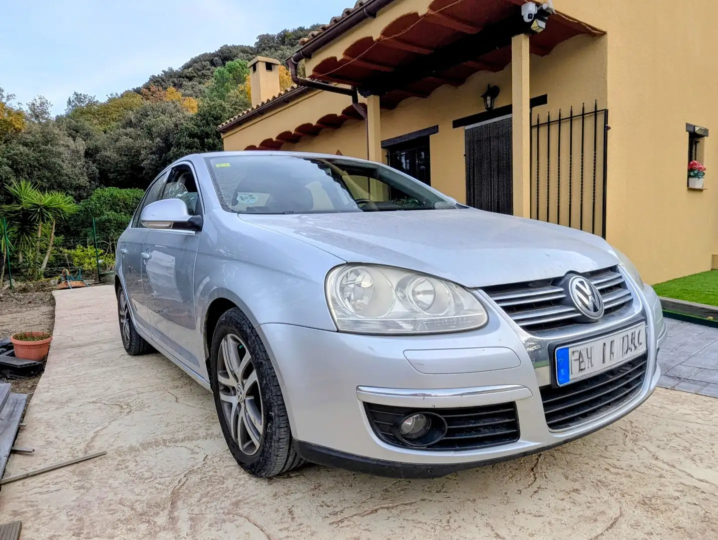 Volkswagen Jetta Jetta 2.0TDI Advance Advance Plateado - 2