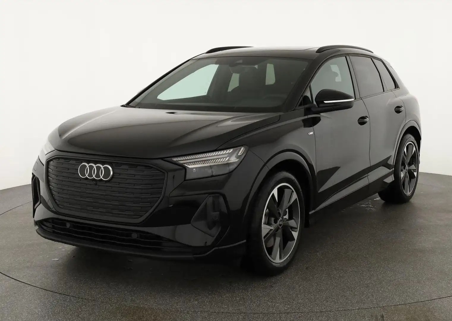 Audi Q4 e-tron Q4 45 e-tron quattro S-LINE, Pano, AHK, 20-Zoll, M Negru - 2