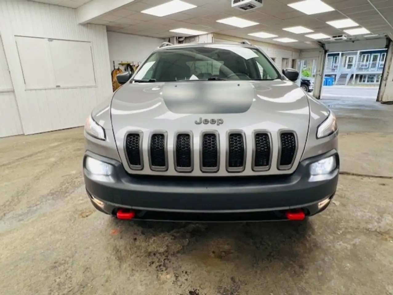 Jeep Cherokee photo Jeep Cherokee