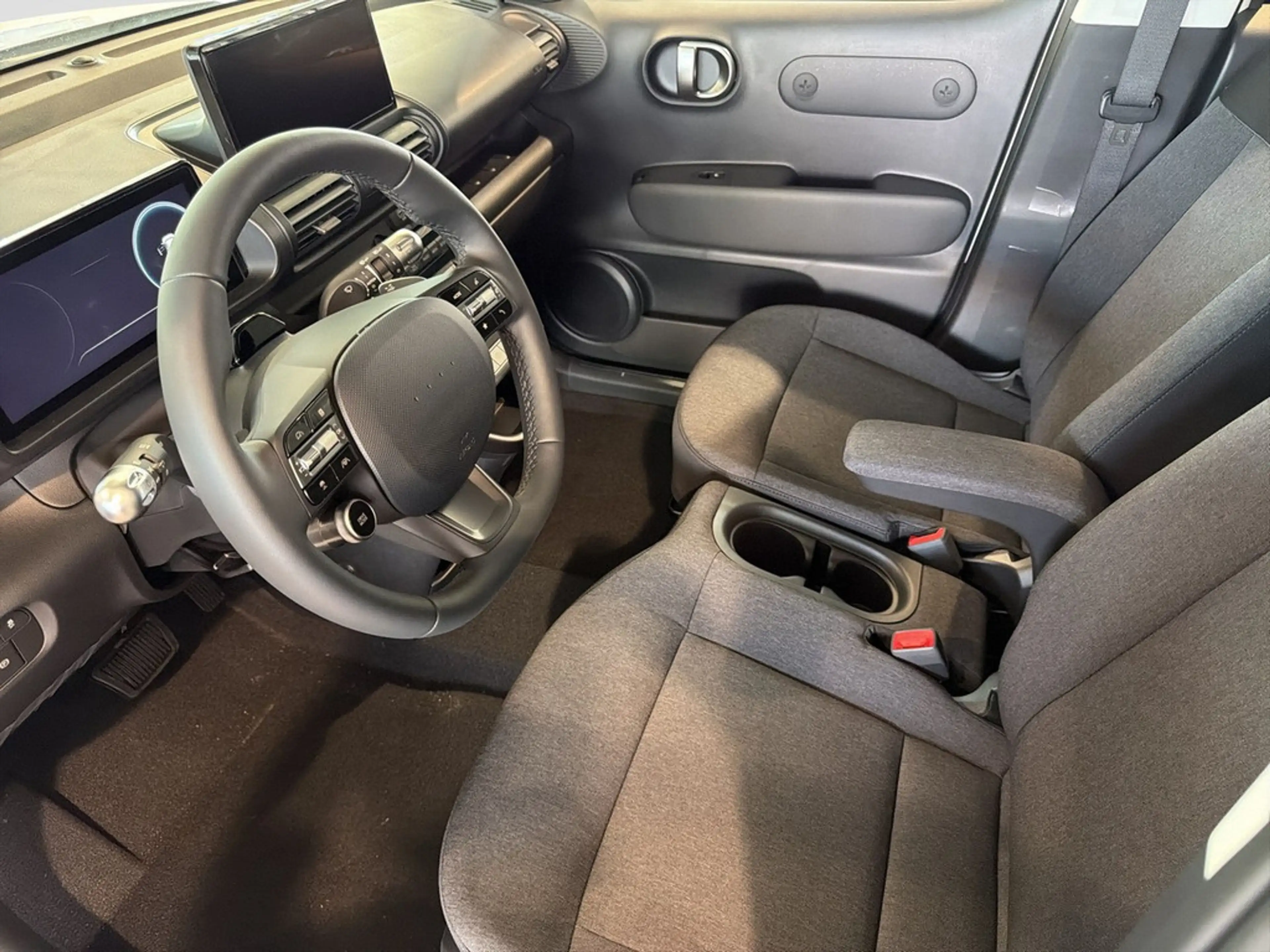 Hyundai Inster 42 kWh TREND *NAVI*R-KAMERA*PDC* — photo 10