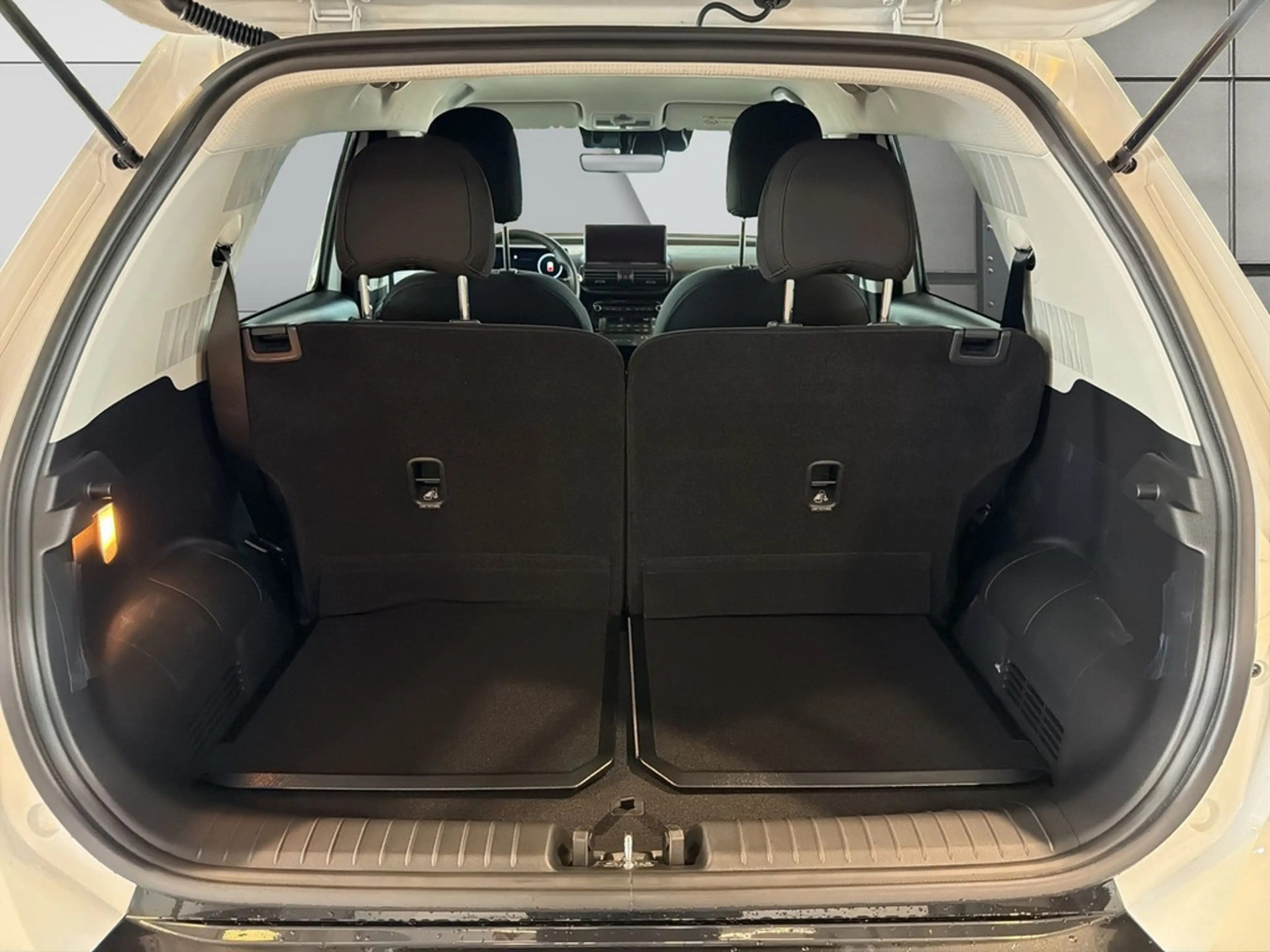 Hyundai Inster 42 kWh TREND *NAVI*R-KAMERA*PDC* — photo 9