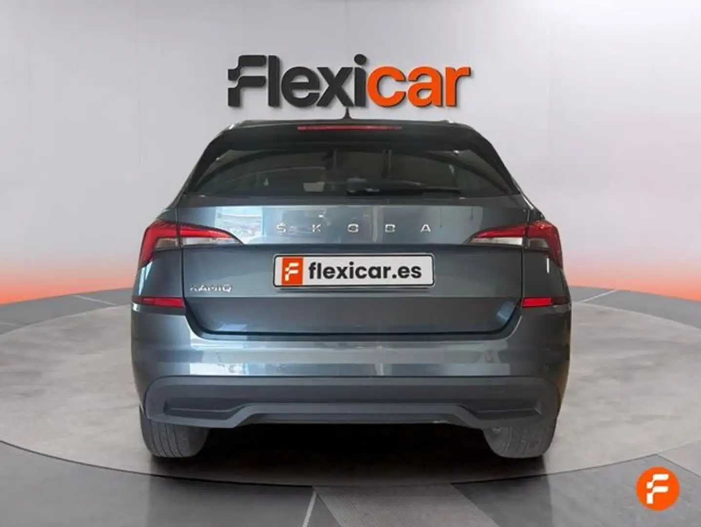 Skoda Kamiq 1.0 TSI Active 70kW Gris - 2