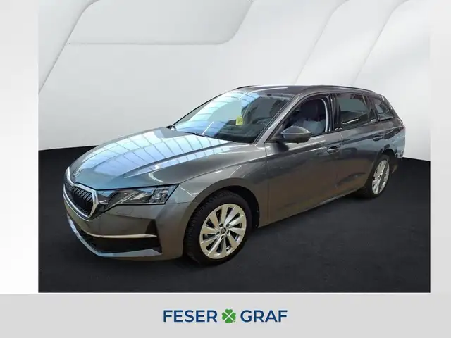 Skoda Octavia Combi 1.5 TSI Selection DSG AHK Matrix