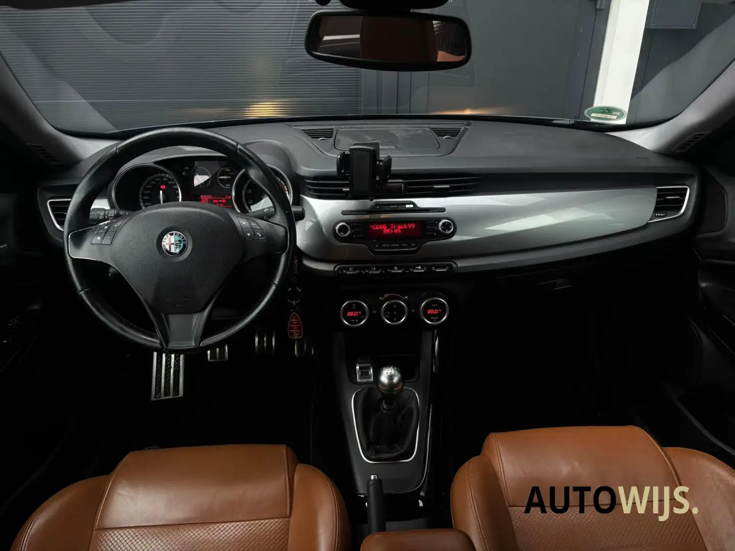 Alfa Romeo Giulietta 1.4 T Distinctive|LEDER|XENON|170PK|LM-VELG|STOELV Blau - 2