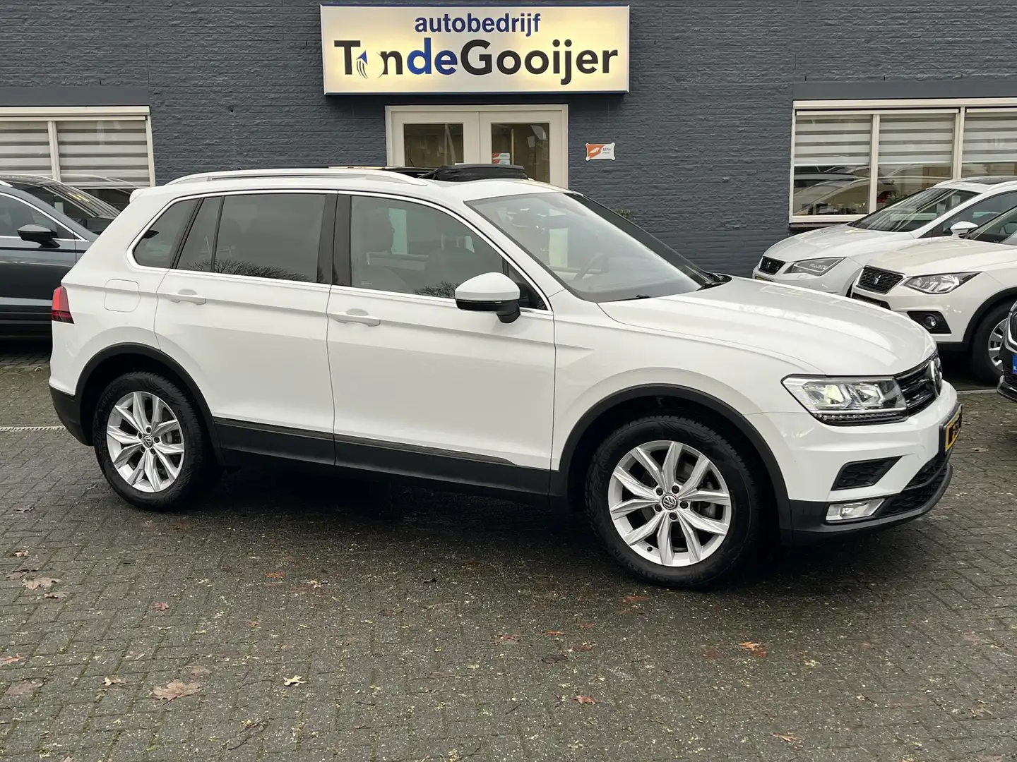 Volkswagen Tiguan 1.4 TSi Connected | PANORAMADAK | NAV. | ERGO ACTI Blanc - 1