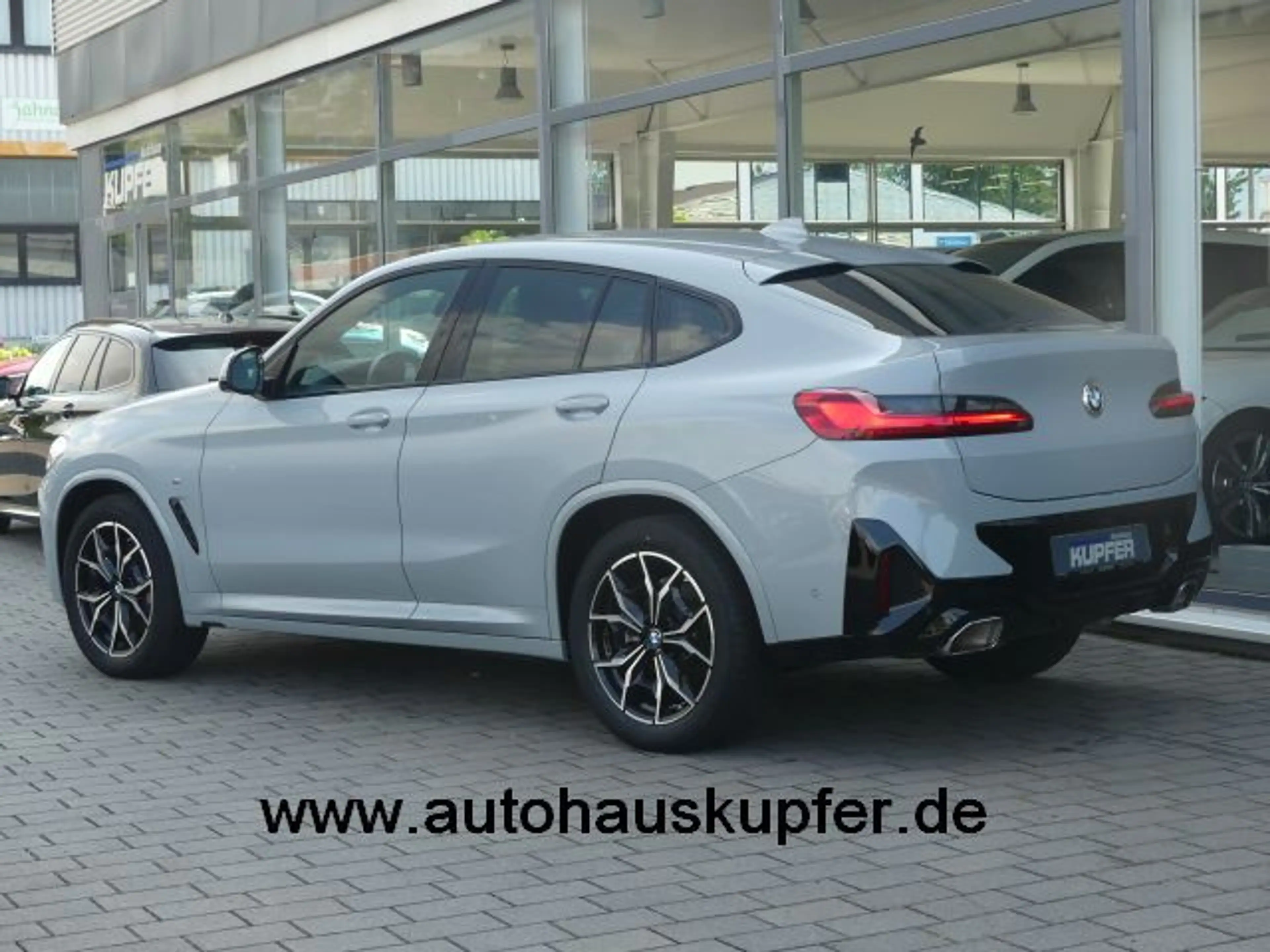 BMW X4 xDrive30d M Sportp. ACC Prof.°AHK°Parkass.19Z — photo 3