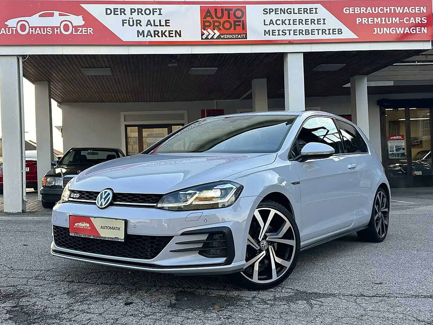 Volkswagen Golf VII GTD 2.0 TDI *LED, NAVI, APP-LINK* Silber - 1