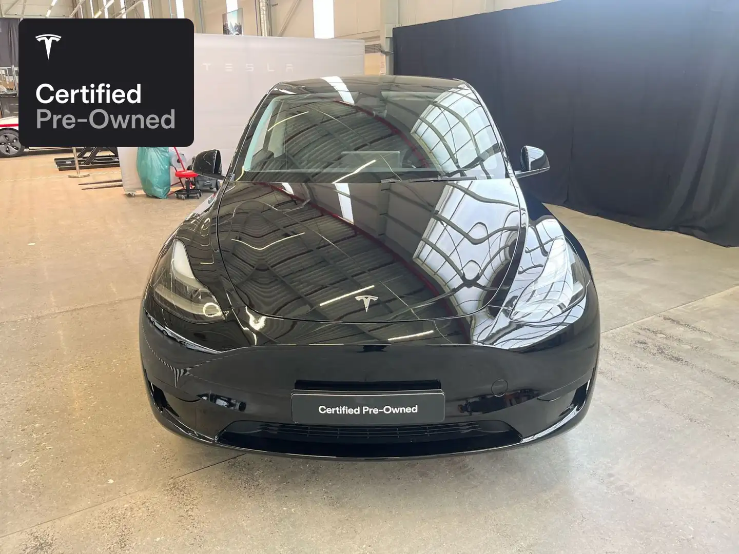 Tesla Model Y Rear-Wheel Drive "Certified Pre-Owned" Noir - 2