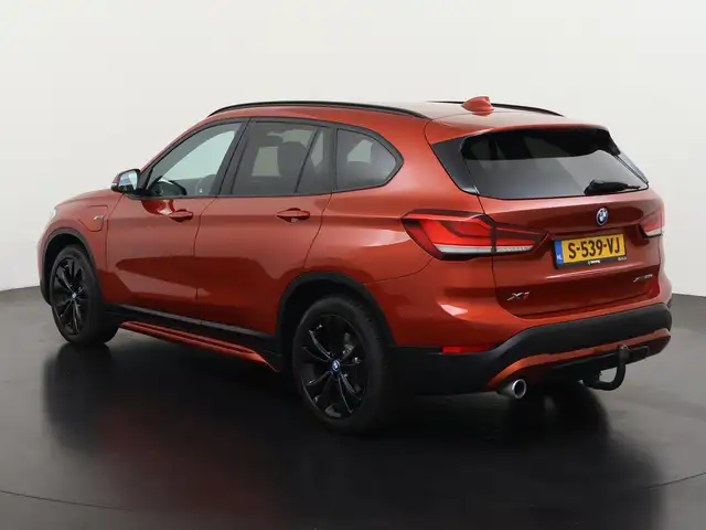 BMW X1 view 8