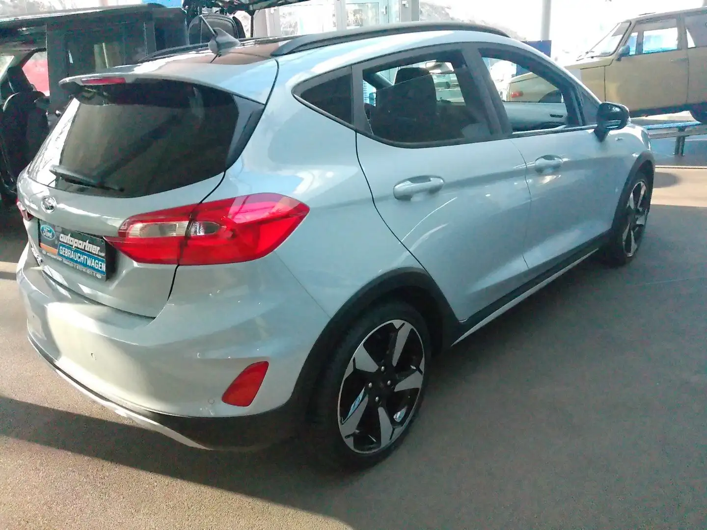 Ford Fiesta Active - 2