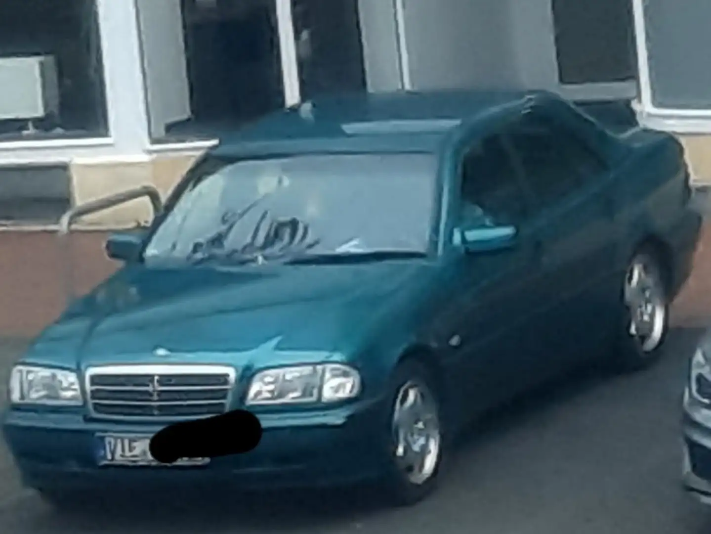 Mercedes-Benz 180 Esprit Grün - 1