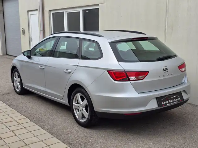 Seat Leon view 7