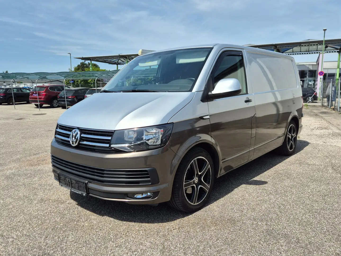 Volkswagen T6 Silber - 1
