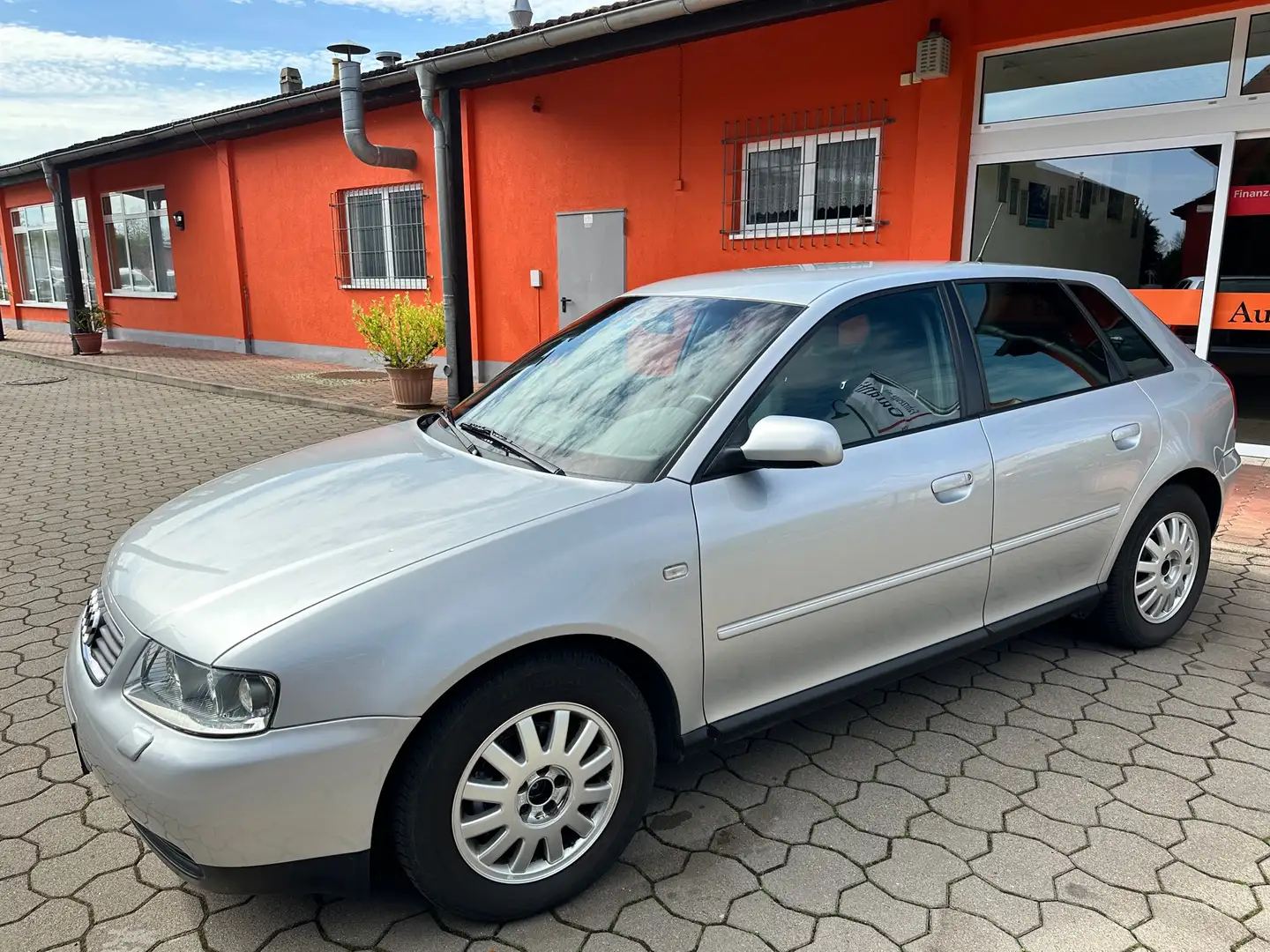 Audi A3 1.6  * Neuer Tüv u. Service * Mit Garantie * Grey - 1