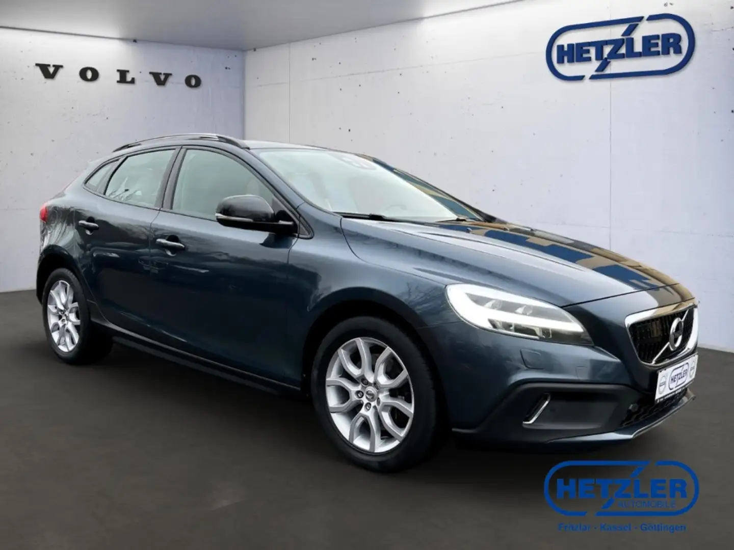 Volvo V40 Cross Country HUD Panorama Navi Digitales Cockpit Soundsystem LE Blau - 2