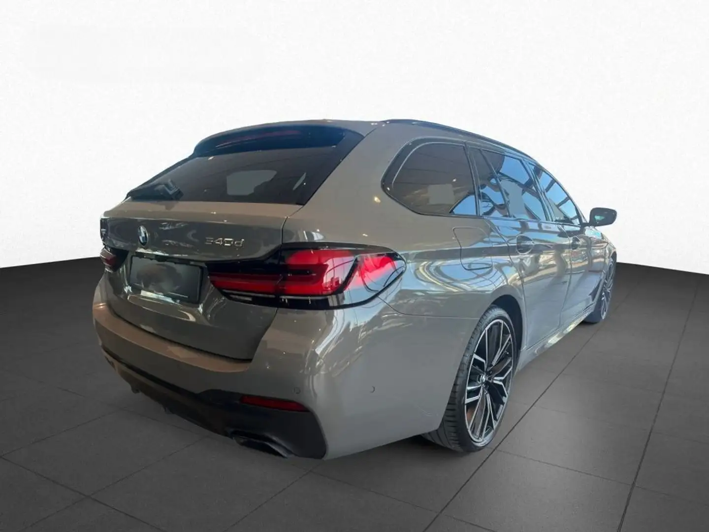 BMW 540 Touring 540d TwinPower Turbo xDrive 340 ch BVA8 M  Gris - 2